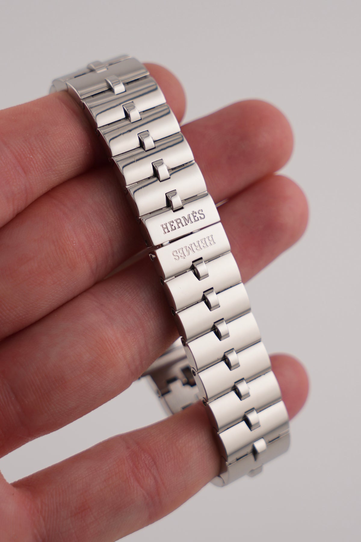 Hermes Paris Belt BE1.110 - White Chevron Dial - near mint