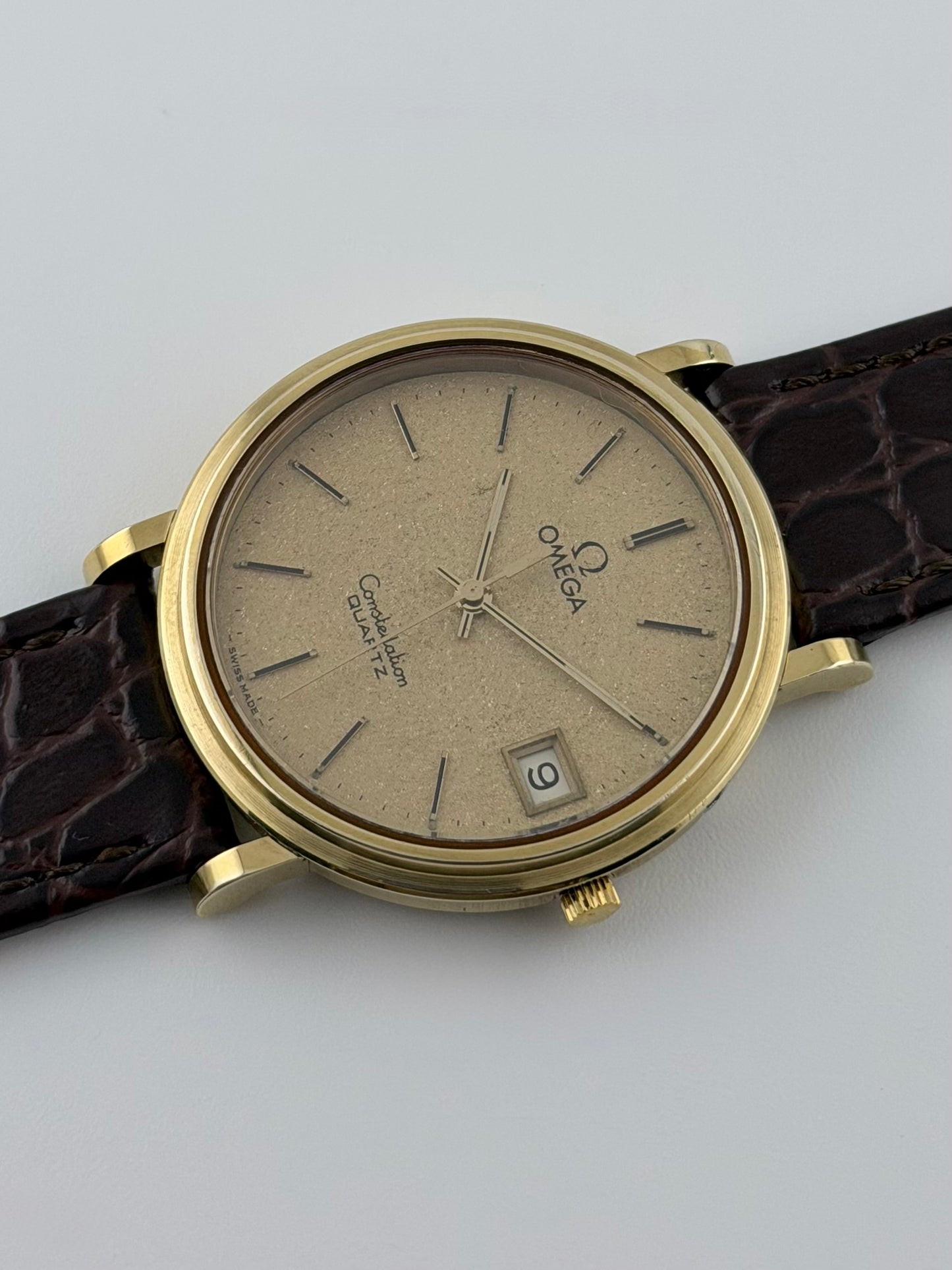 Omega Constellation Quartz Date - 196.0138 - Galaxy Dial