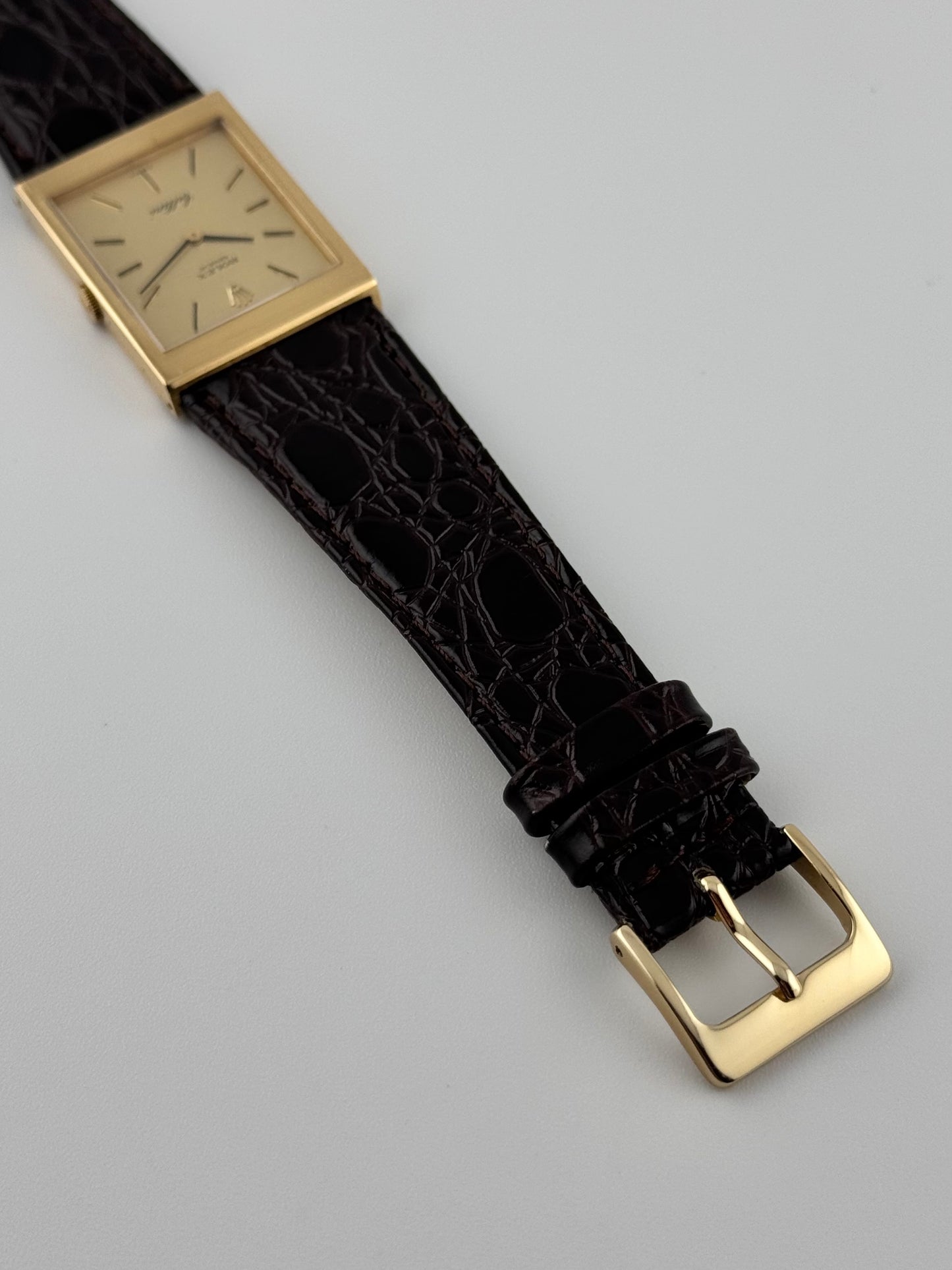 Rolex Geneve Cellini Tank Manual Wind - 18ct Gold - 4014