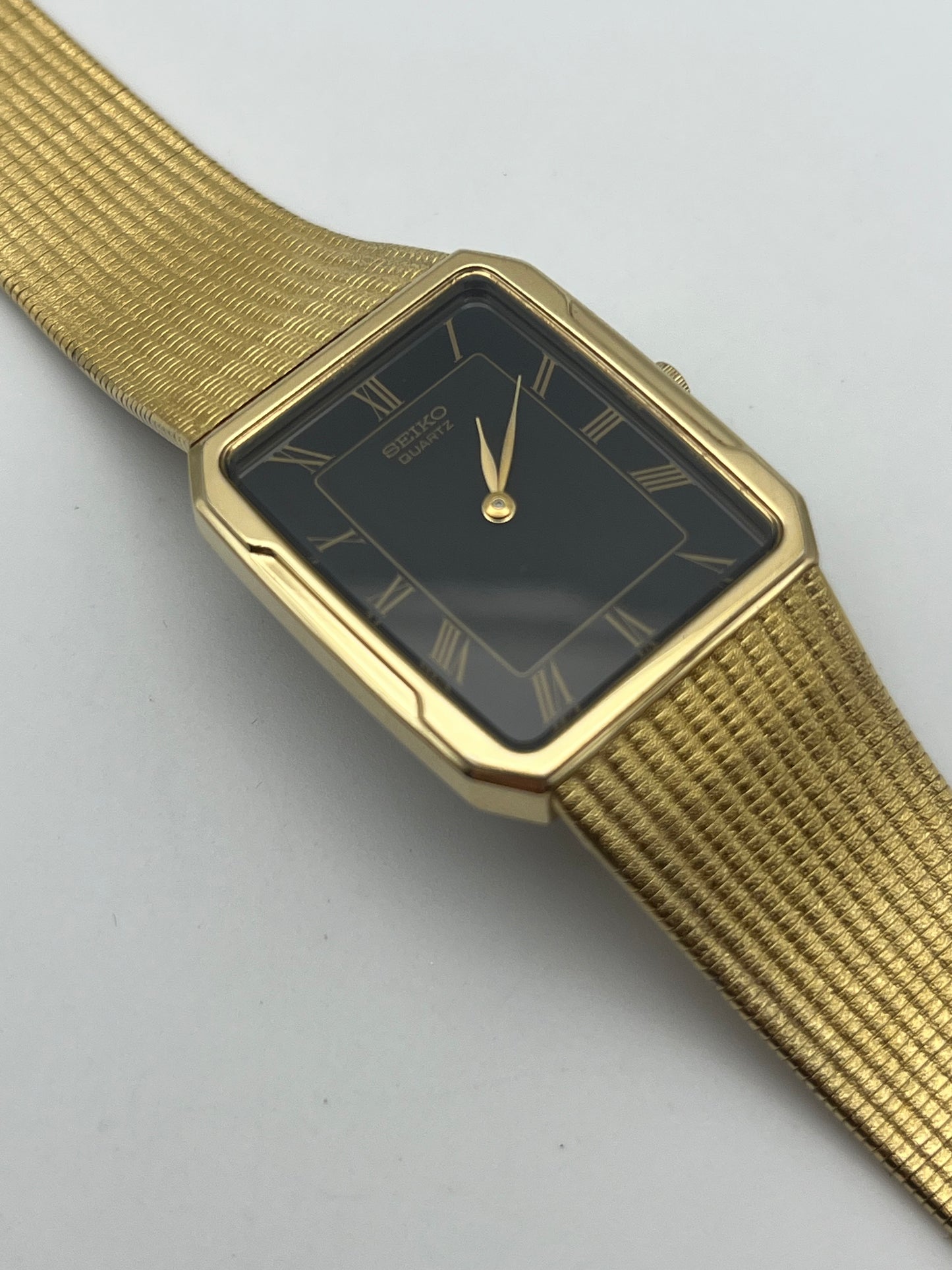 Seiko Tank Quartz - Box - 5Y30-5B40