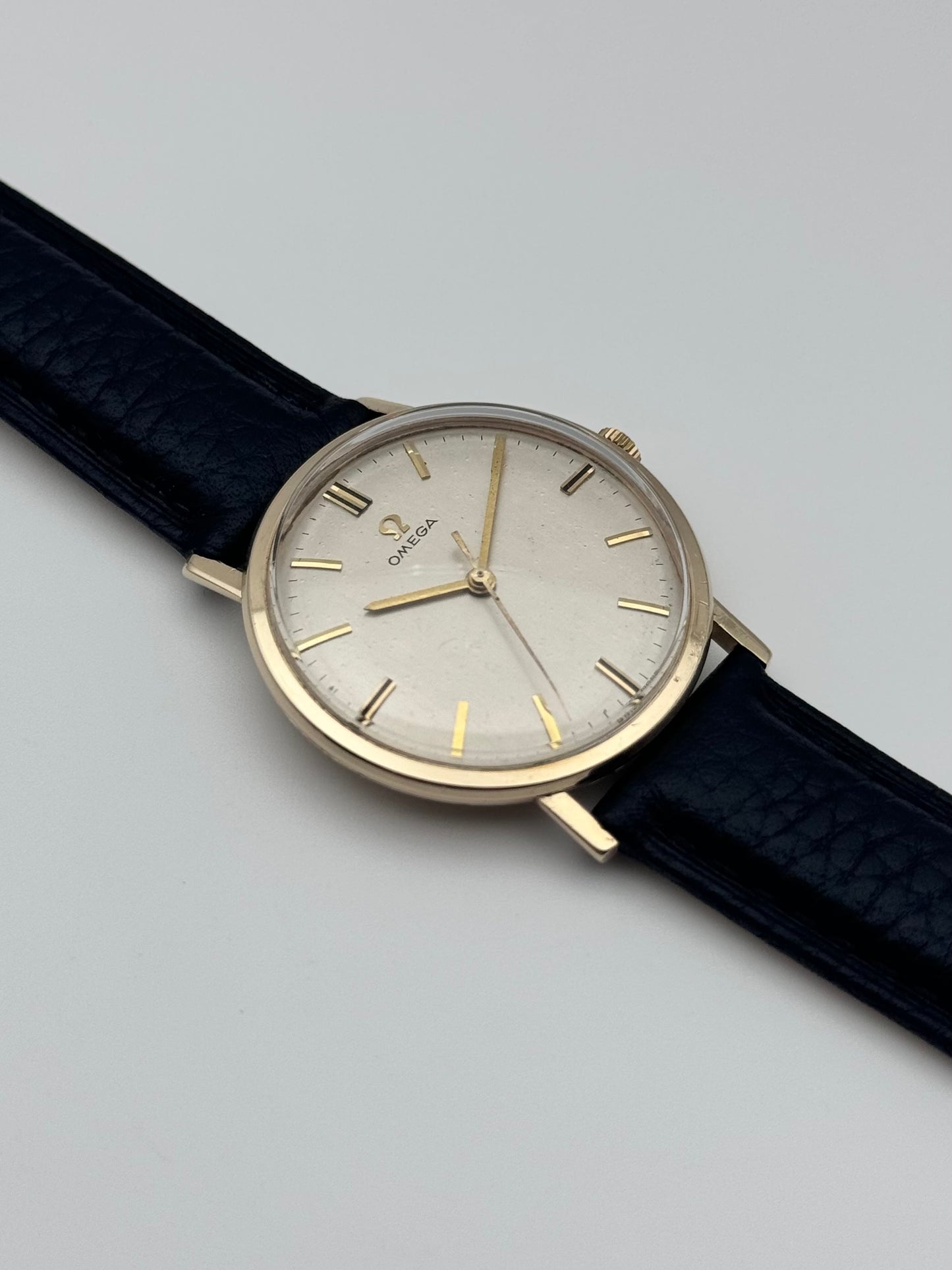 Omega Geneve Manual Wind  9ct Gold - 131.5016