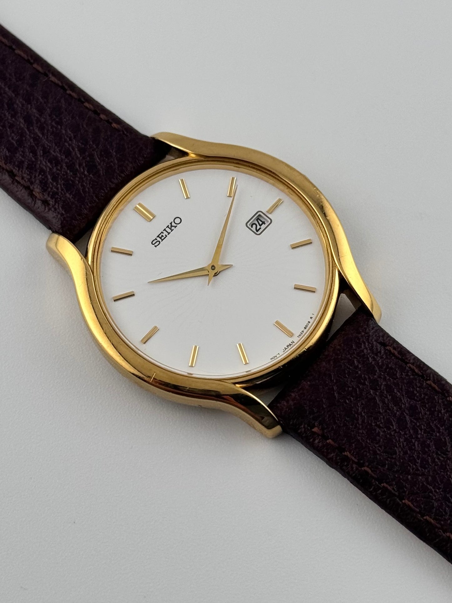 Seiko Quartz Dress Watch - Date - 7N29-8A80 Rare Wavy Sunray Dial