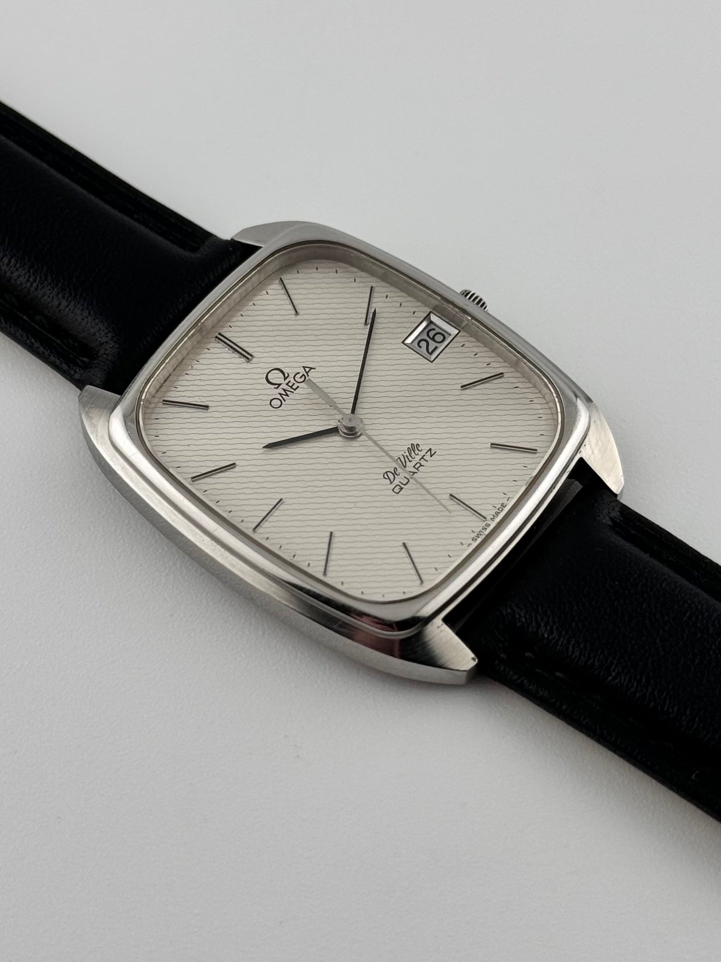 Omega De Ville Tank Quartz Date - Textured Dial - 192.0042