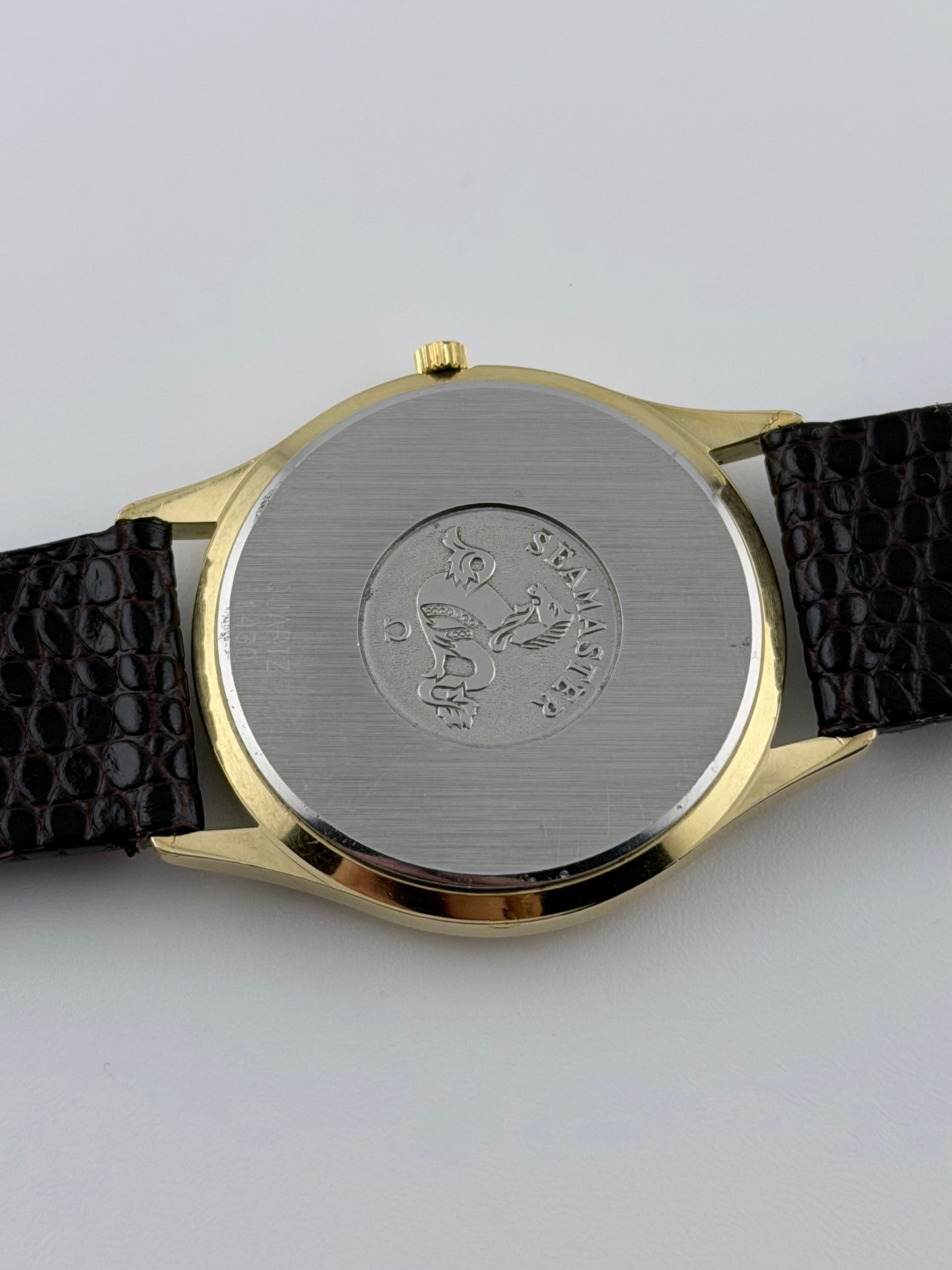Omega Seamaster Quartz Date 196.0251 - Hobnail Dial