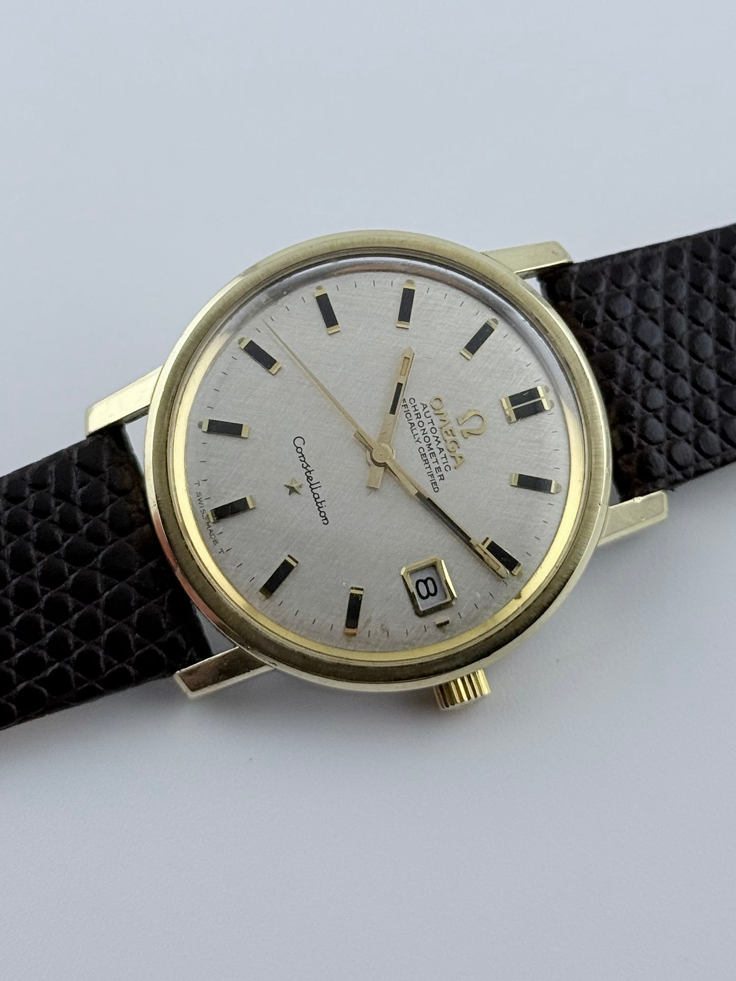 Omega Constellation Chronometer Date - 168.018 - Rare Linen Dial