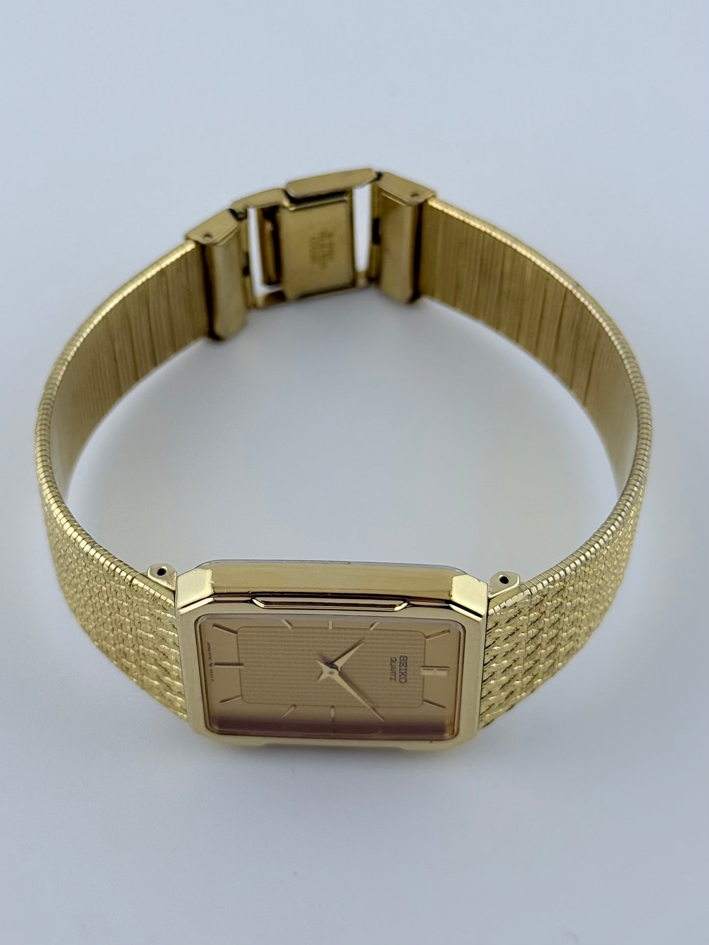 Seiko Tank Quartz 5Y30-5B49