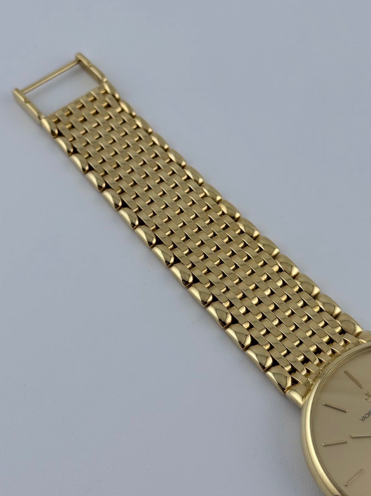 Vacheron Constantin Geneve Quartz - Solid 18ct Gold