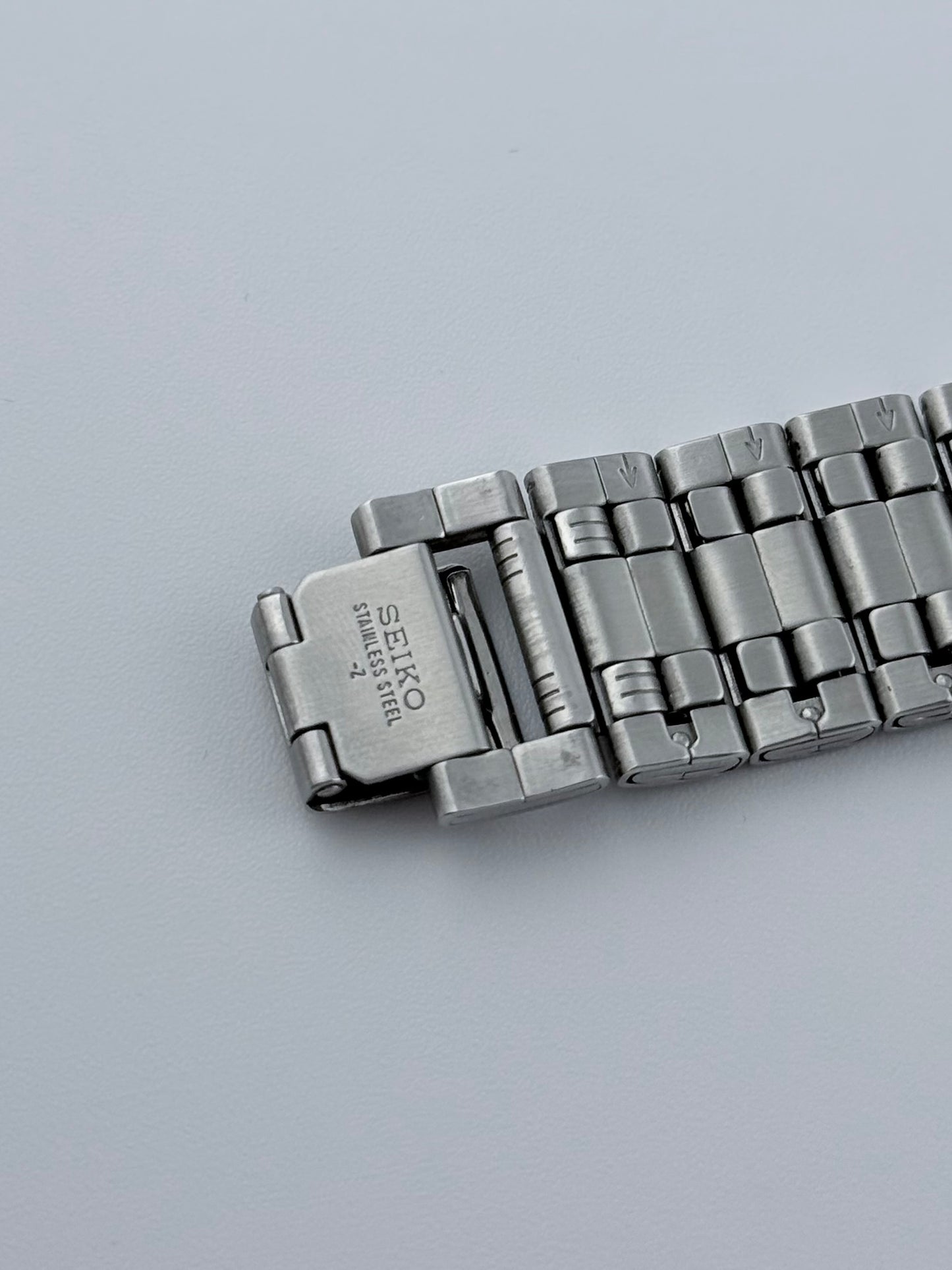 Seiko Tank Quartz - V701-5D00 - Rare Faceted Crystal