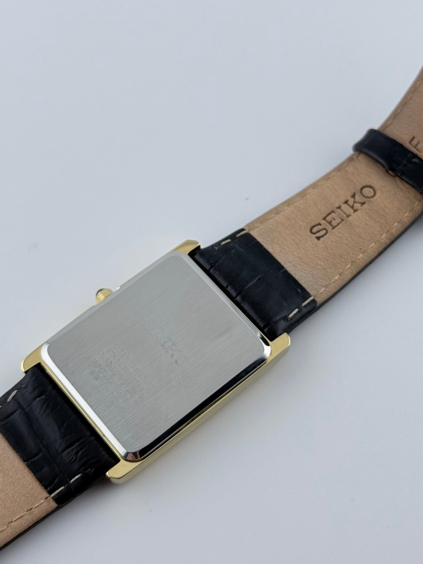 Seiko Tank Quartz 4N30-00G0