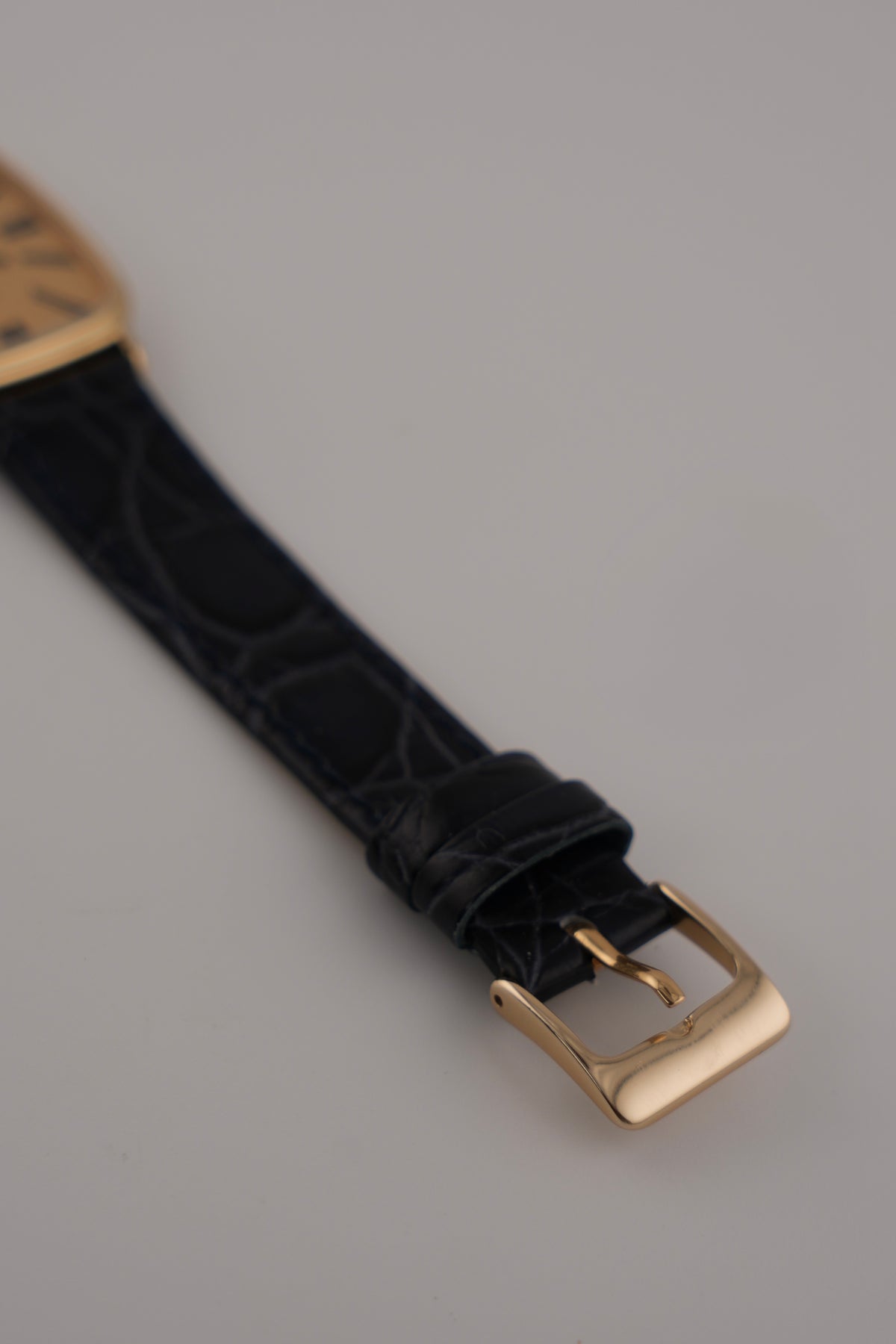 Dunhill Quartz Tank Date Gent’s Dress Watch