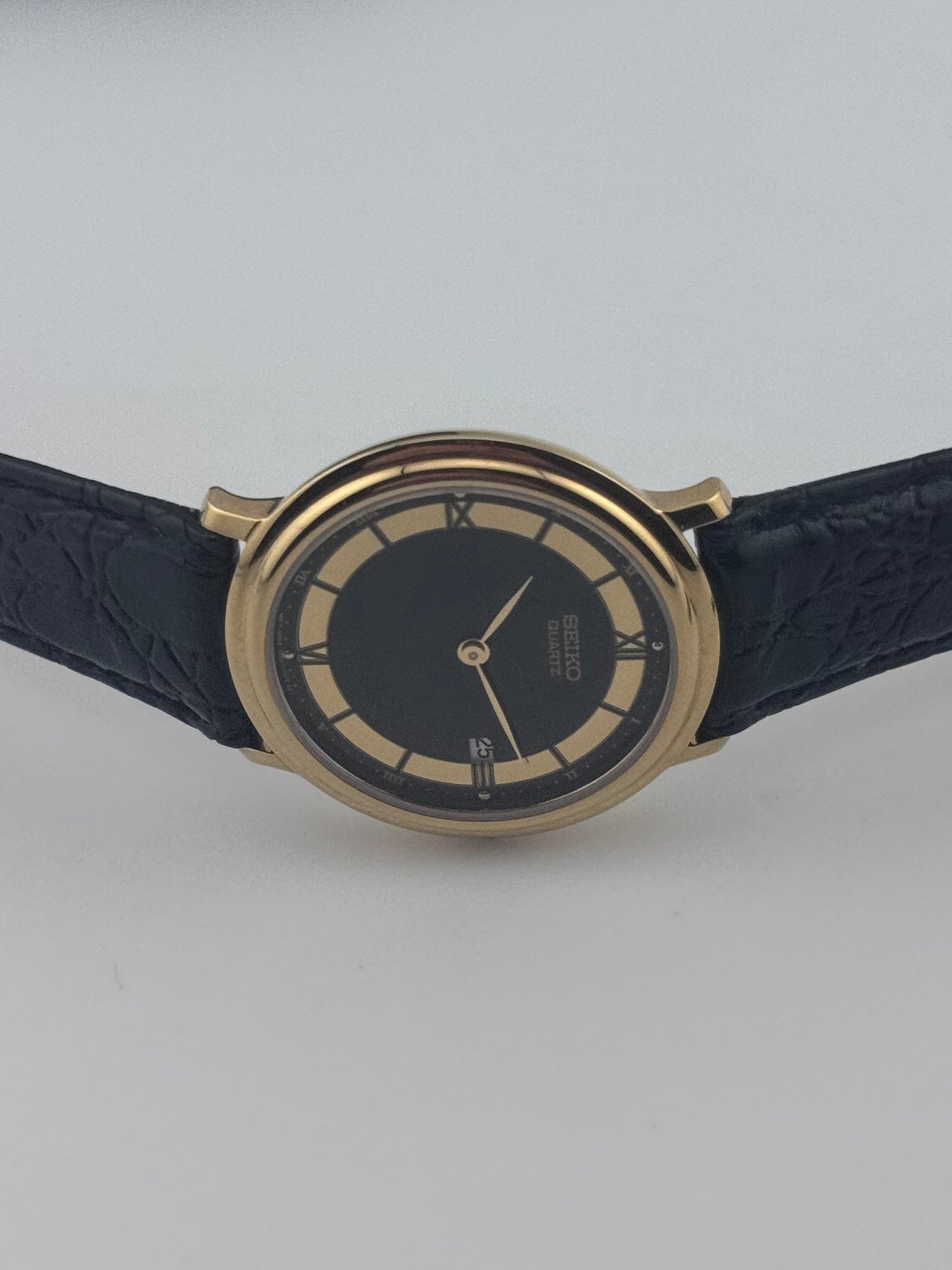 Seiko Quartz - 7N29-F010 original strap and hang tag