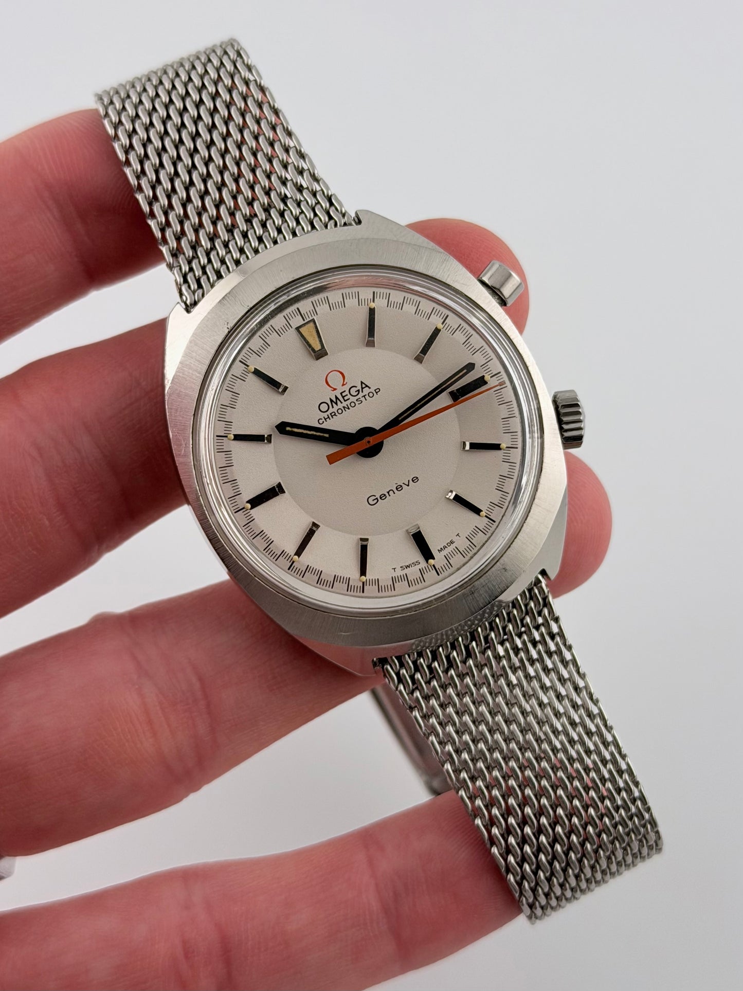Omega Geneve Chronostop Manual Wind 145.009 - Original Bracelet - Ultra rare white dial!!