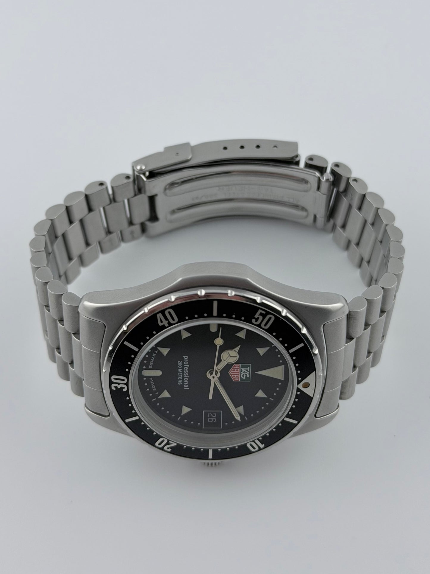 Tag Heuer Professional 200m Quartz Date - 973.006F