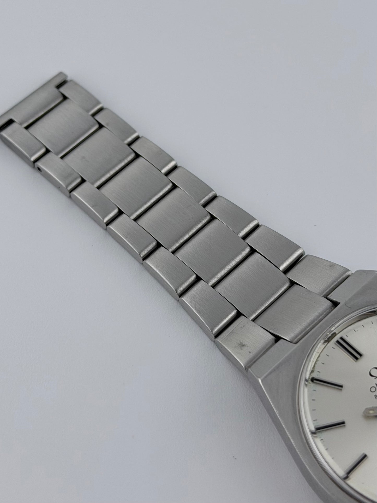 Omega Geneve Automatic Date 166.099