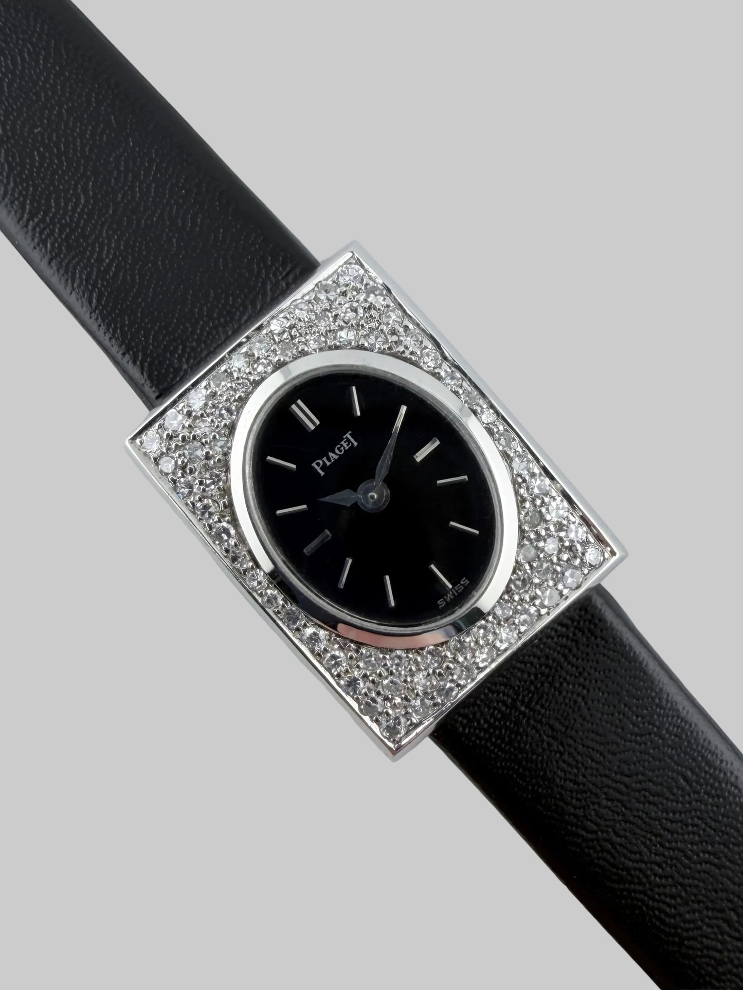 Piaget Manual Wind 18kt White Gold Factory Pavé Set - 3816E - Ladies