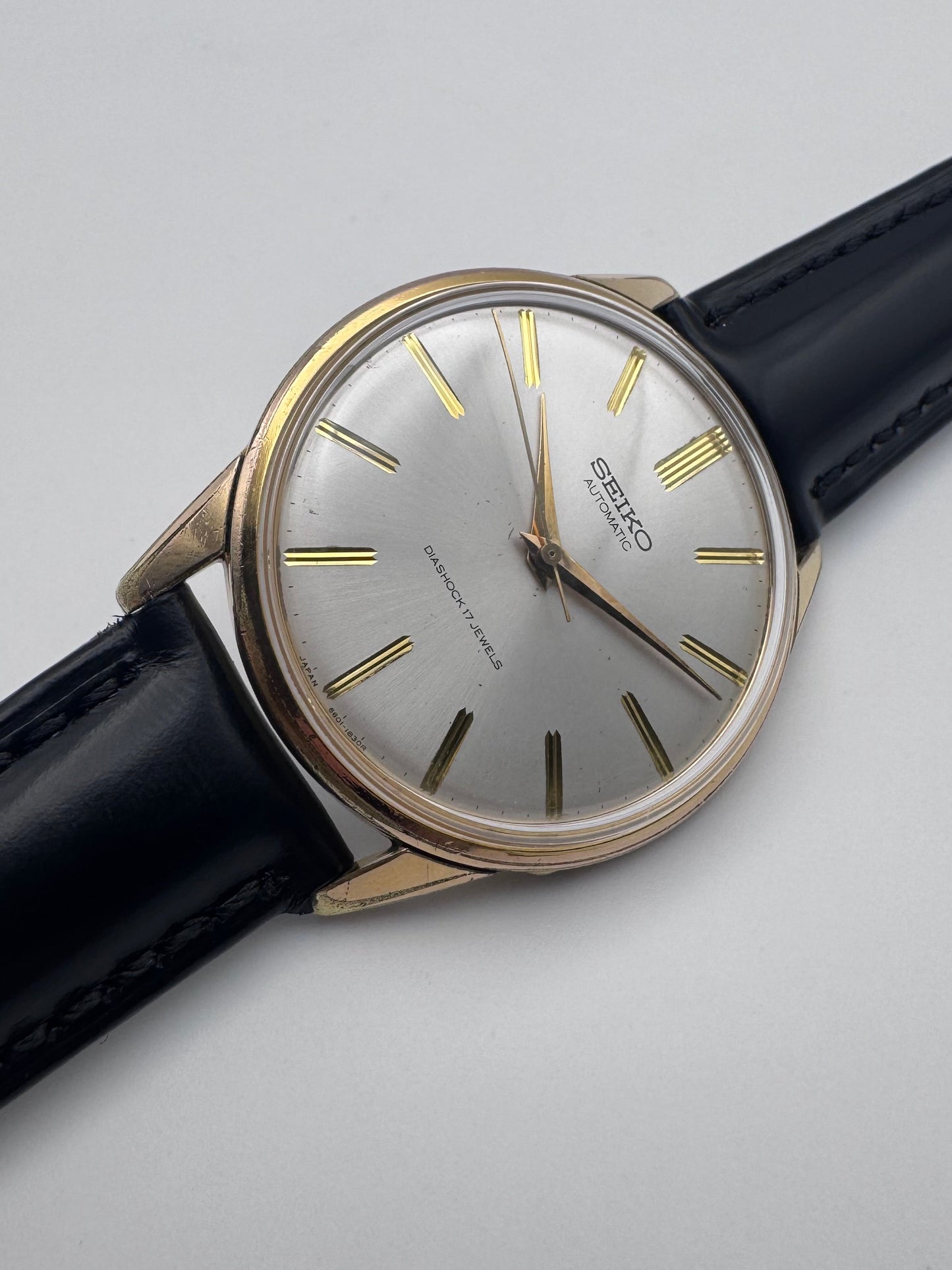 Seiko Automatic 17j  6601-1990 - Sunburst Dial