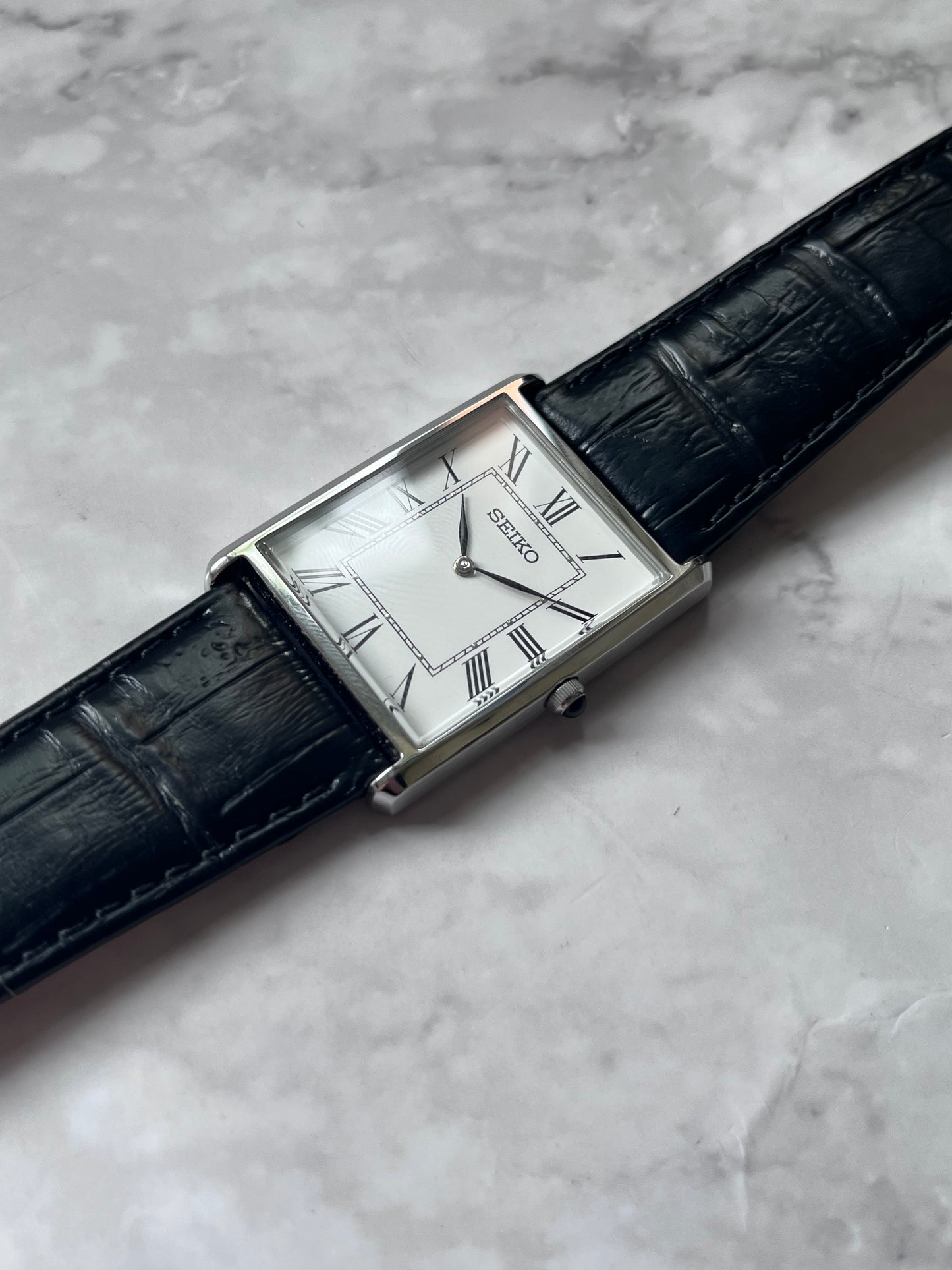 Seiko Tank Quartz 4N30-00G0