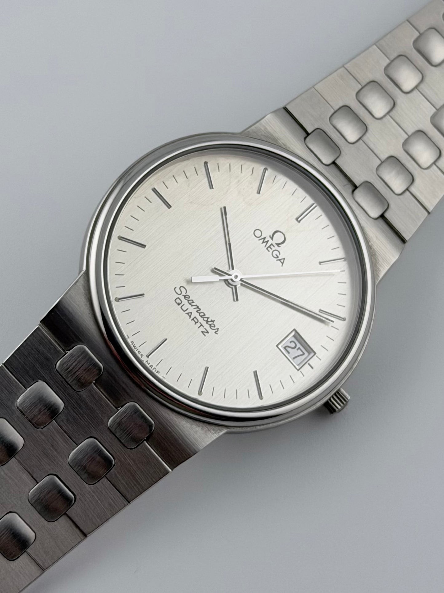 Omega Seamaster Quartz Date 396.0966 - Box and Papers