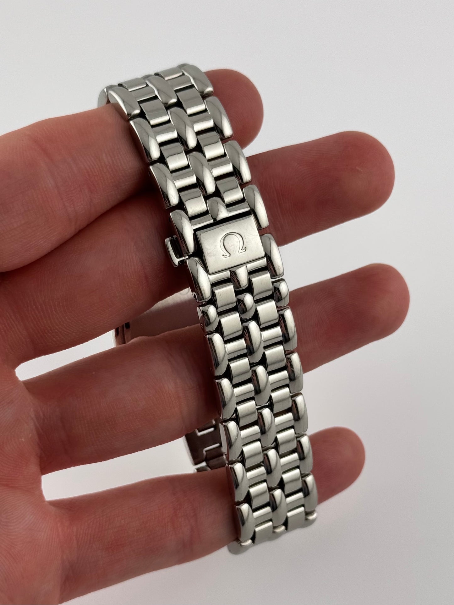 Omega De Ville Quartz Date 396.1016 with Papers