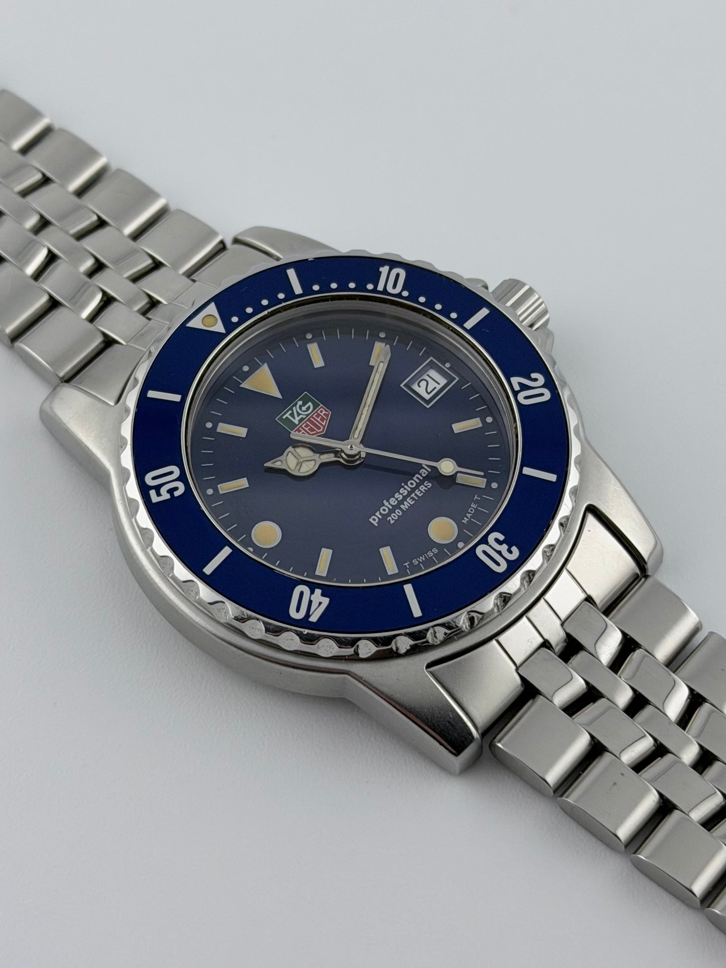 Tag Heuer Professional 200m Quartz Date - WD1214-D0-1 - Blue