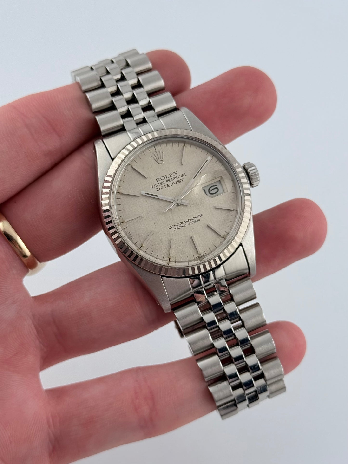 Rolex Datejust Oyster Perpetual - 16014 - White Gold Bezel - Linen Dial