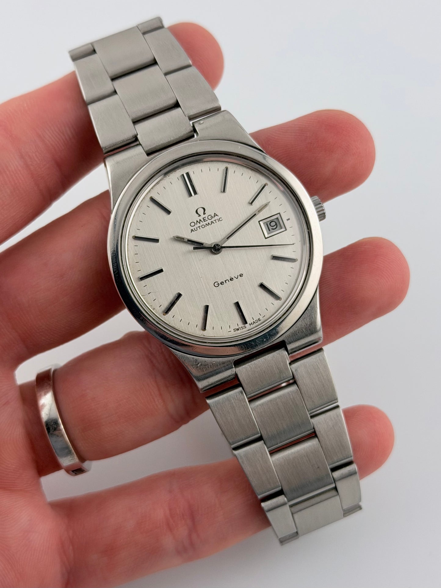 Omega Geneve Automatic Date - 166.0174