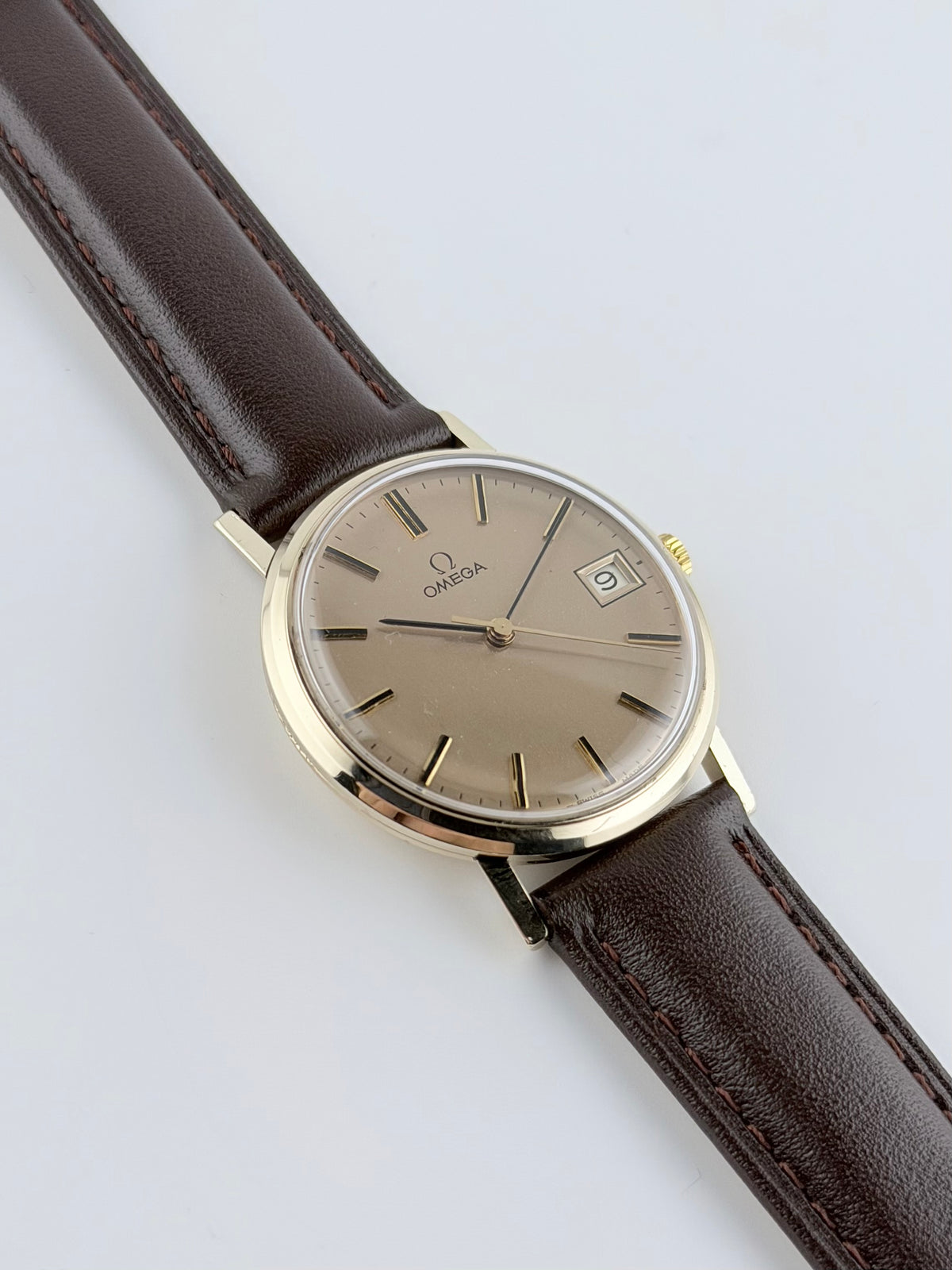 Omega Geneve Manual Wind 9ct Gold - 132.5017
