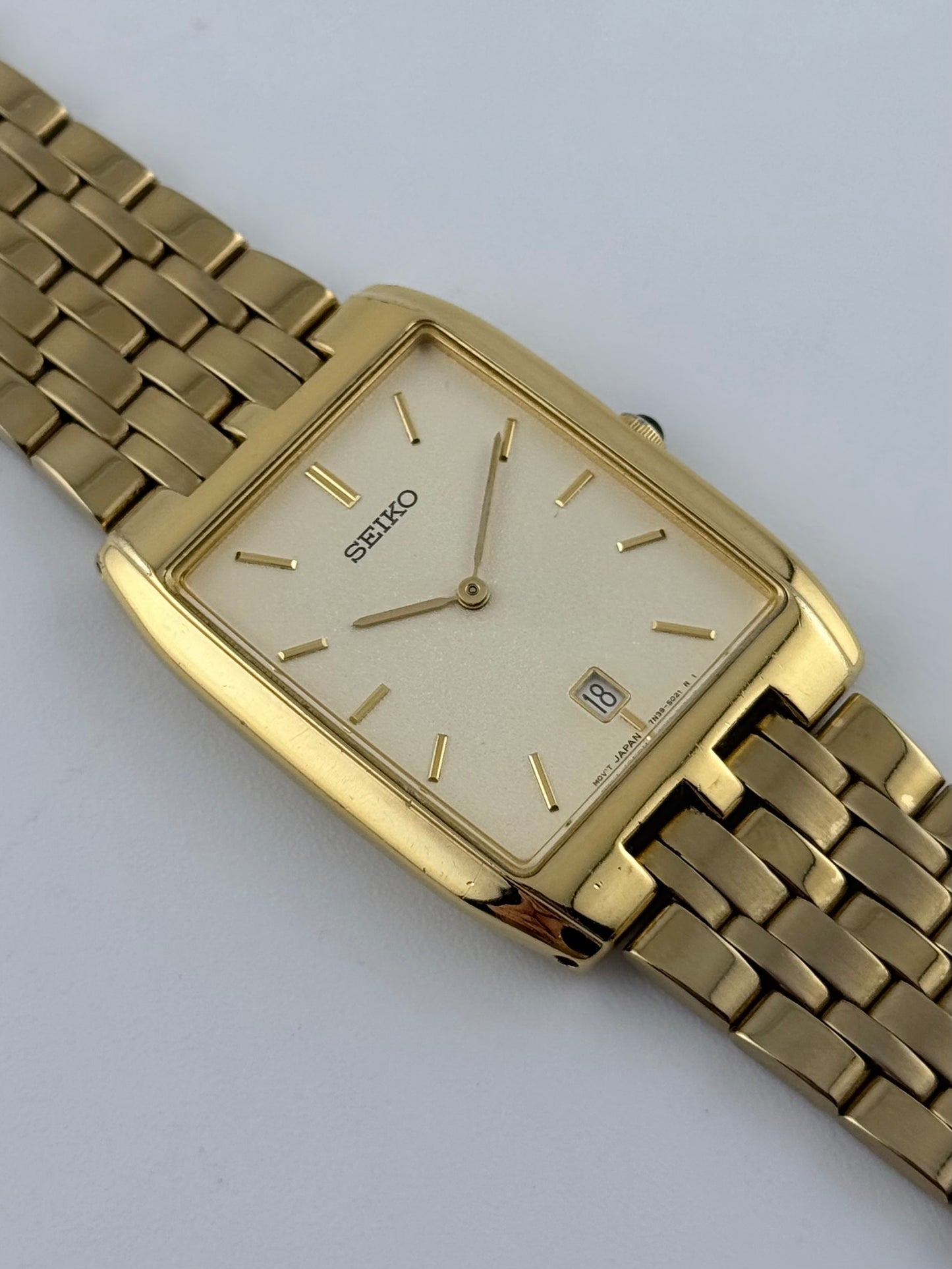 Seiko Tank Quartz 7N39-5010