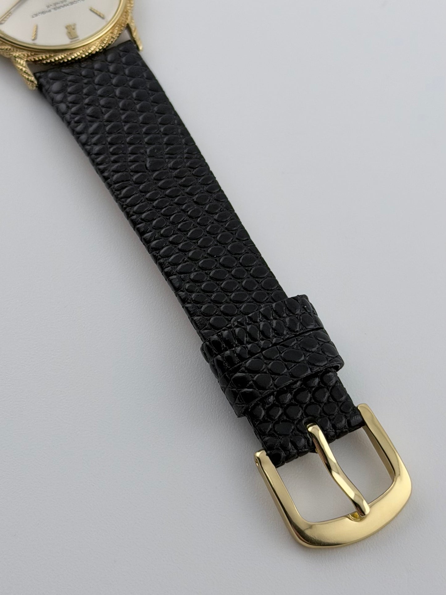 Audemars Piguet Rope Finish Manual Wind 18kt Gold - Ultra Slim - Ultra Rare