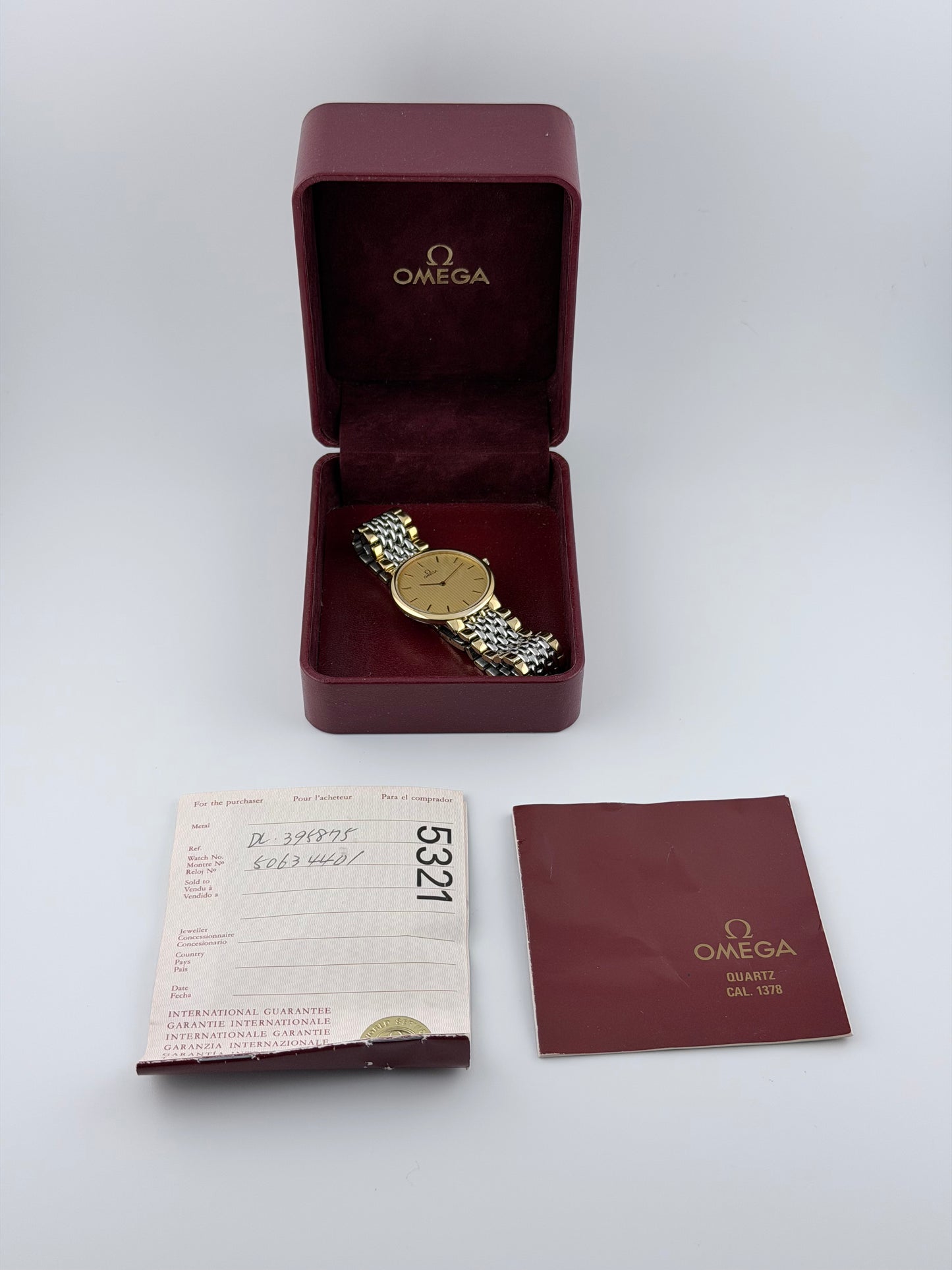 Omega De Ville Quartz 395.0875 - Box & Papers