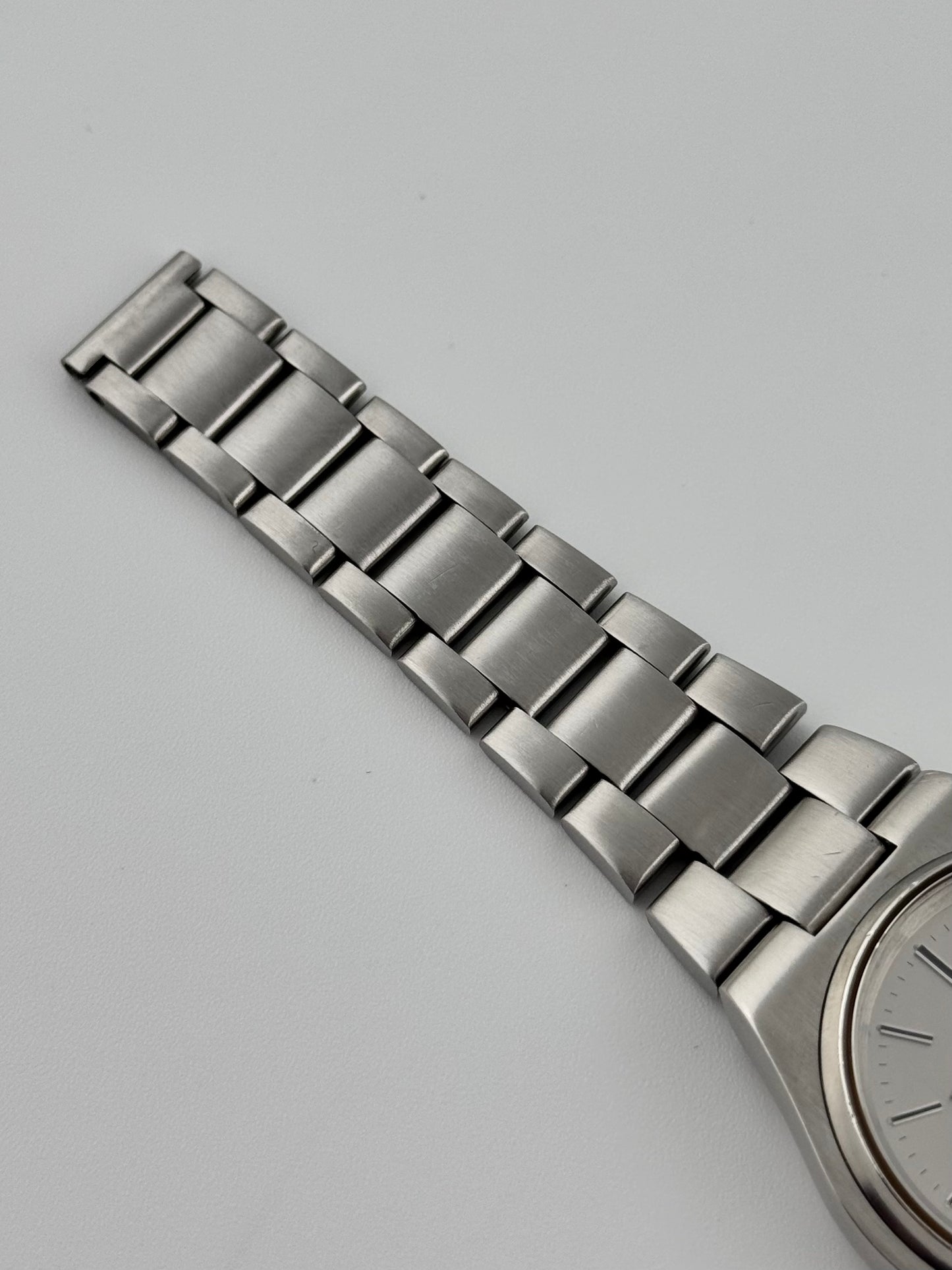 Omega Seamaster Cosmic 2000 Automatic Date 166.135