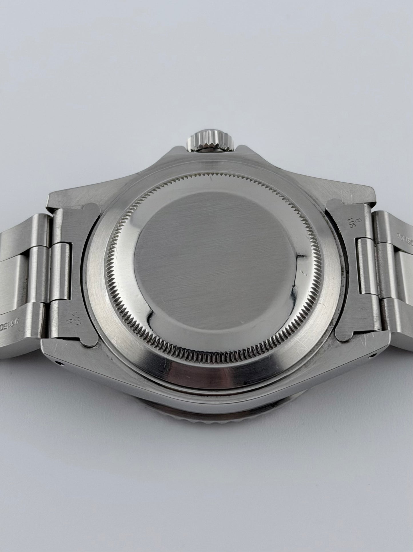 Rolex Oyster Perpetual Submariner Date - 16610 - Original Box