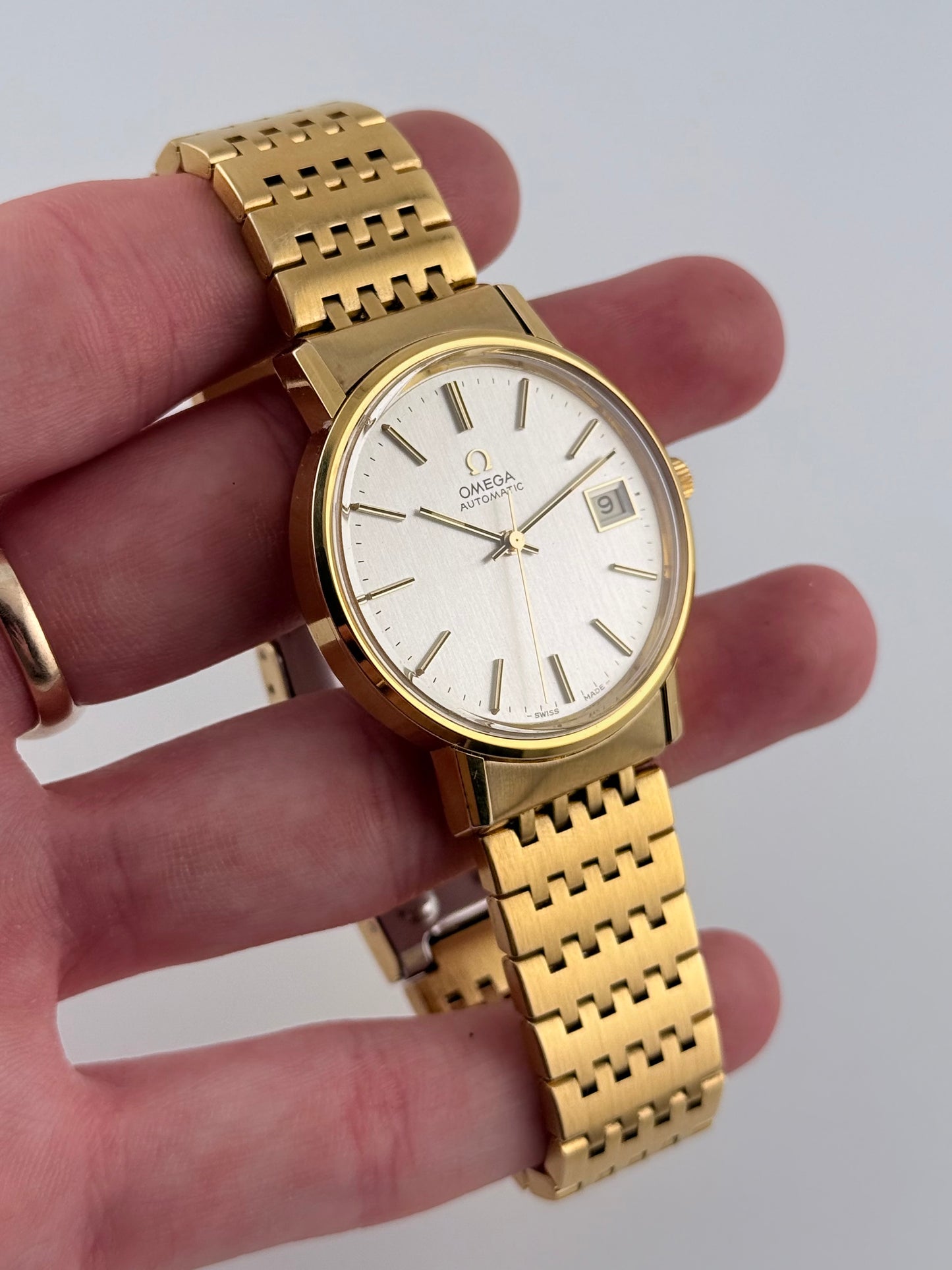 Omega Automatic Date 166.0202