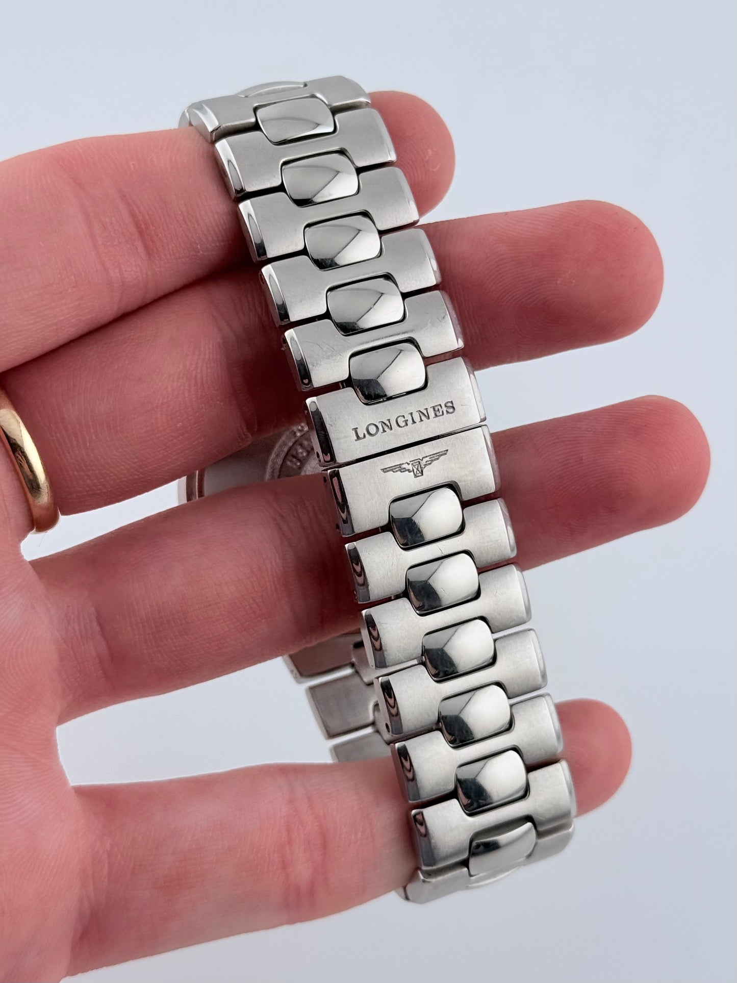 Longines L1.633.4 Conquest Quartz