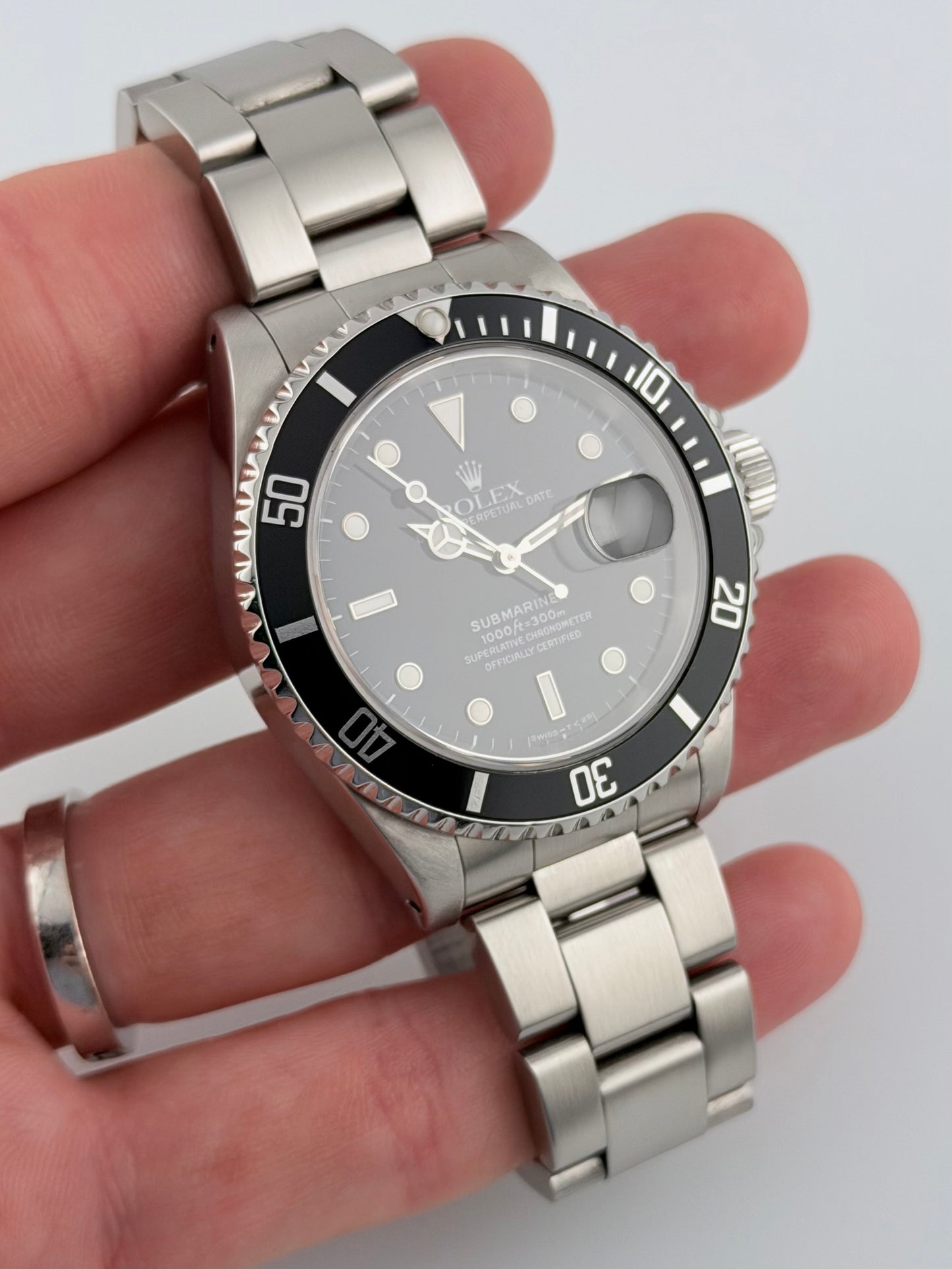 Rolex Oyster Perpetual Submariner Date - 16610 - Original Box