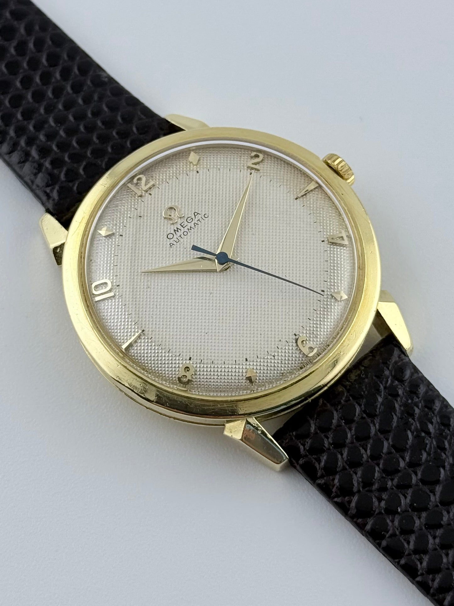Omega Automatic Bumper - 2710 S.C - 18ct Gold