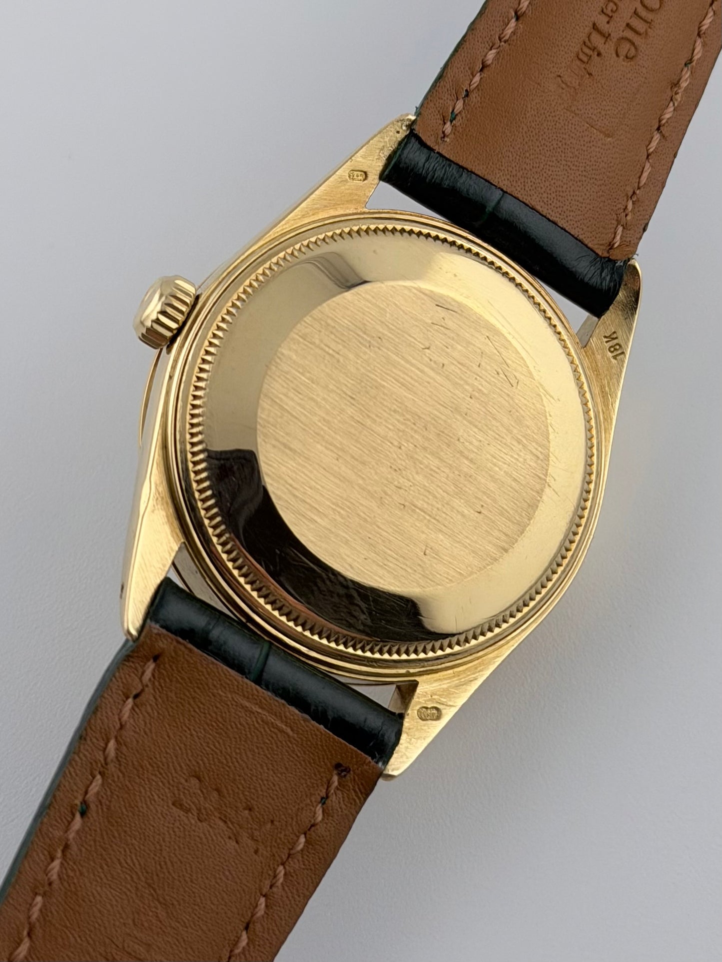Rolex Oyster Perpetual Date Automatic - 1500/8 18kt Gold