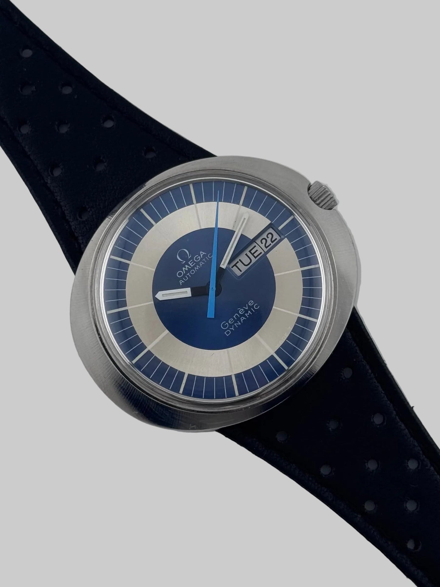 Omega Geneve Dynamic Automatic Mint Condition - 166.107