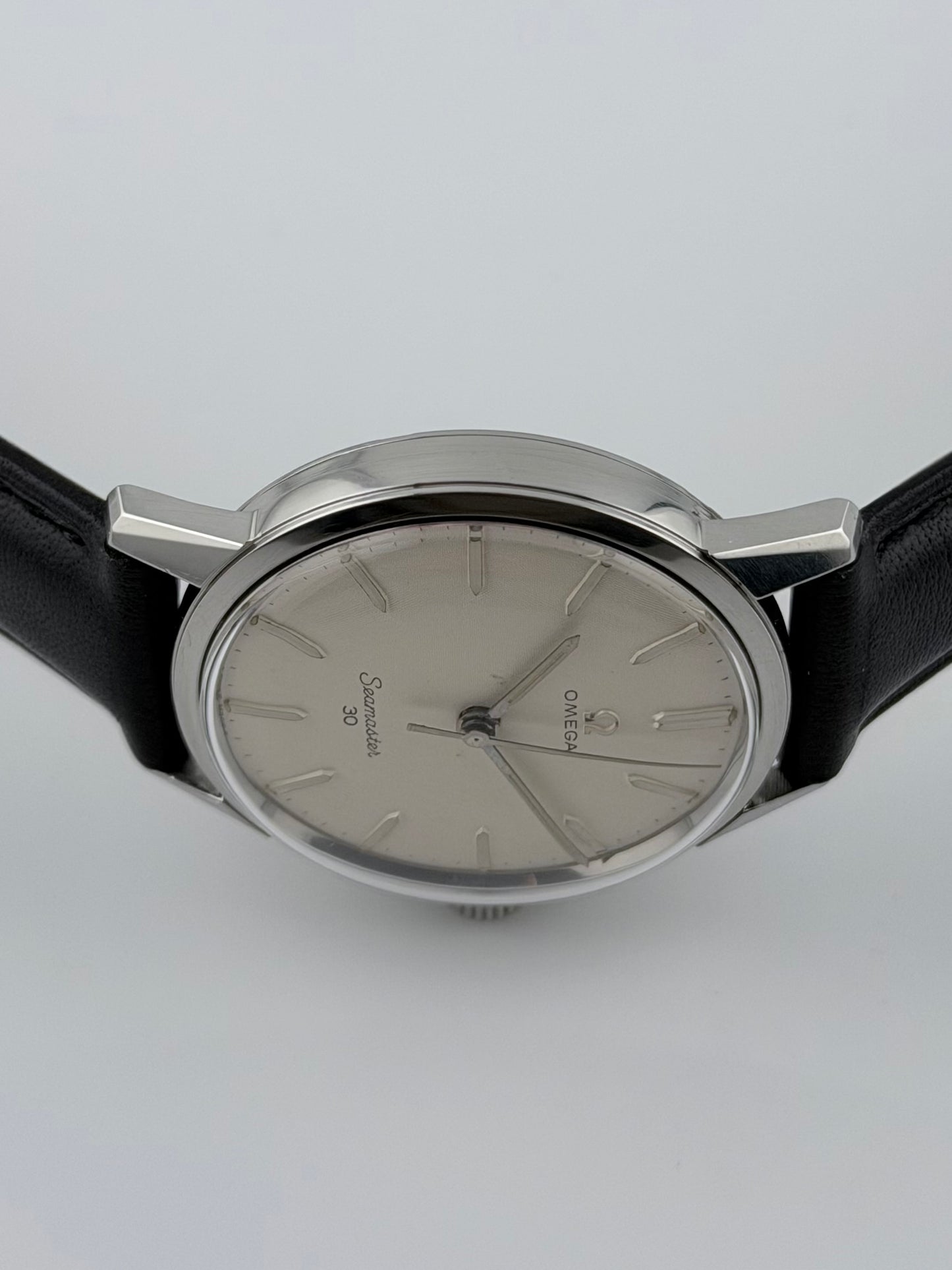 Omega Seamaster 30 Manual Wind 135.007 - Rare linen dial