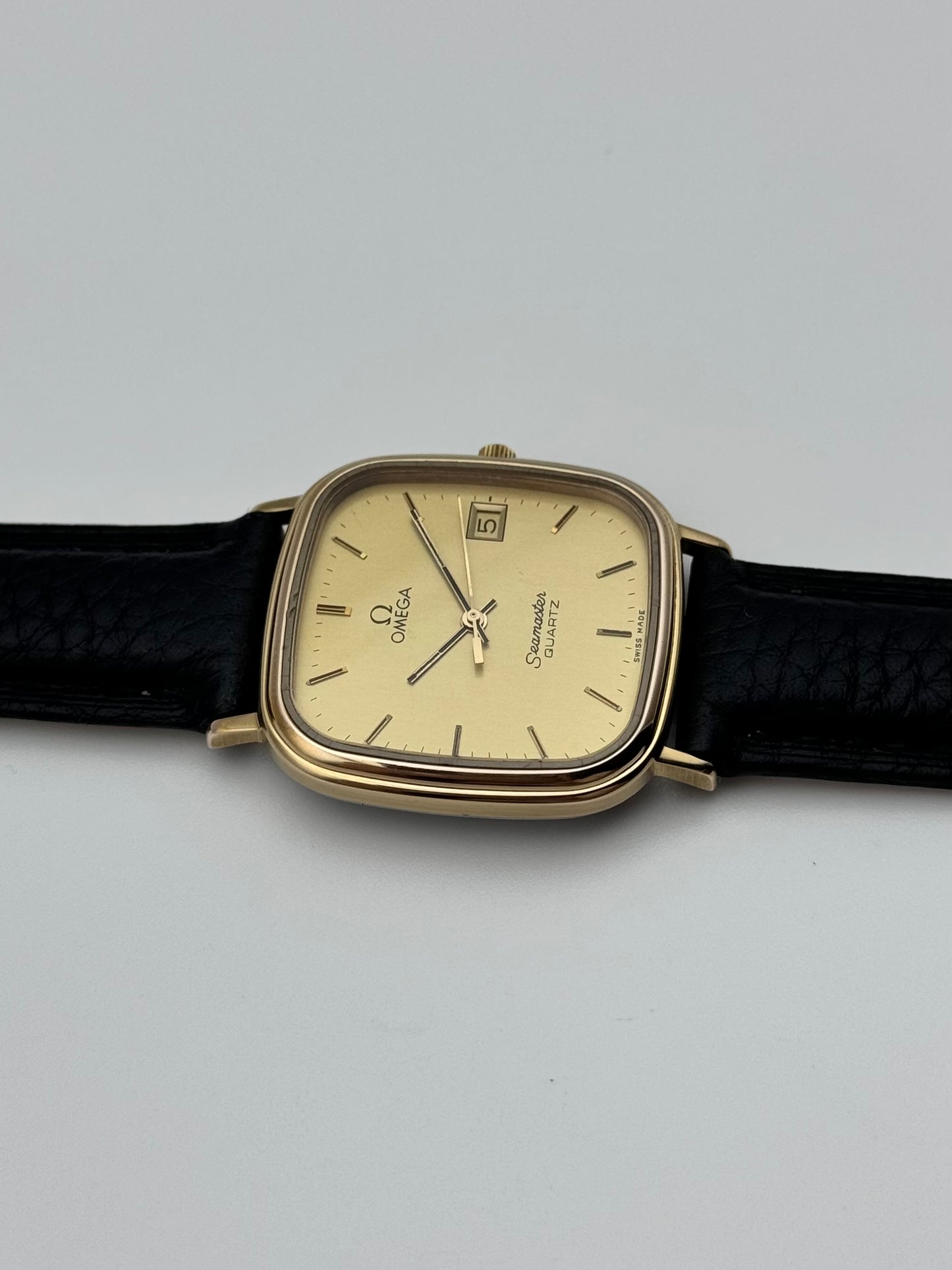 Omega Seamaster Quartz Date 196.0283