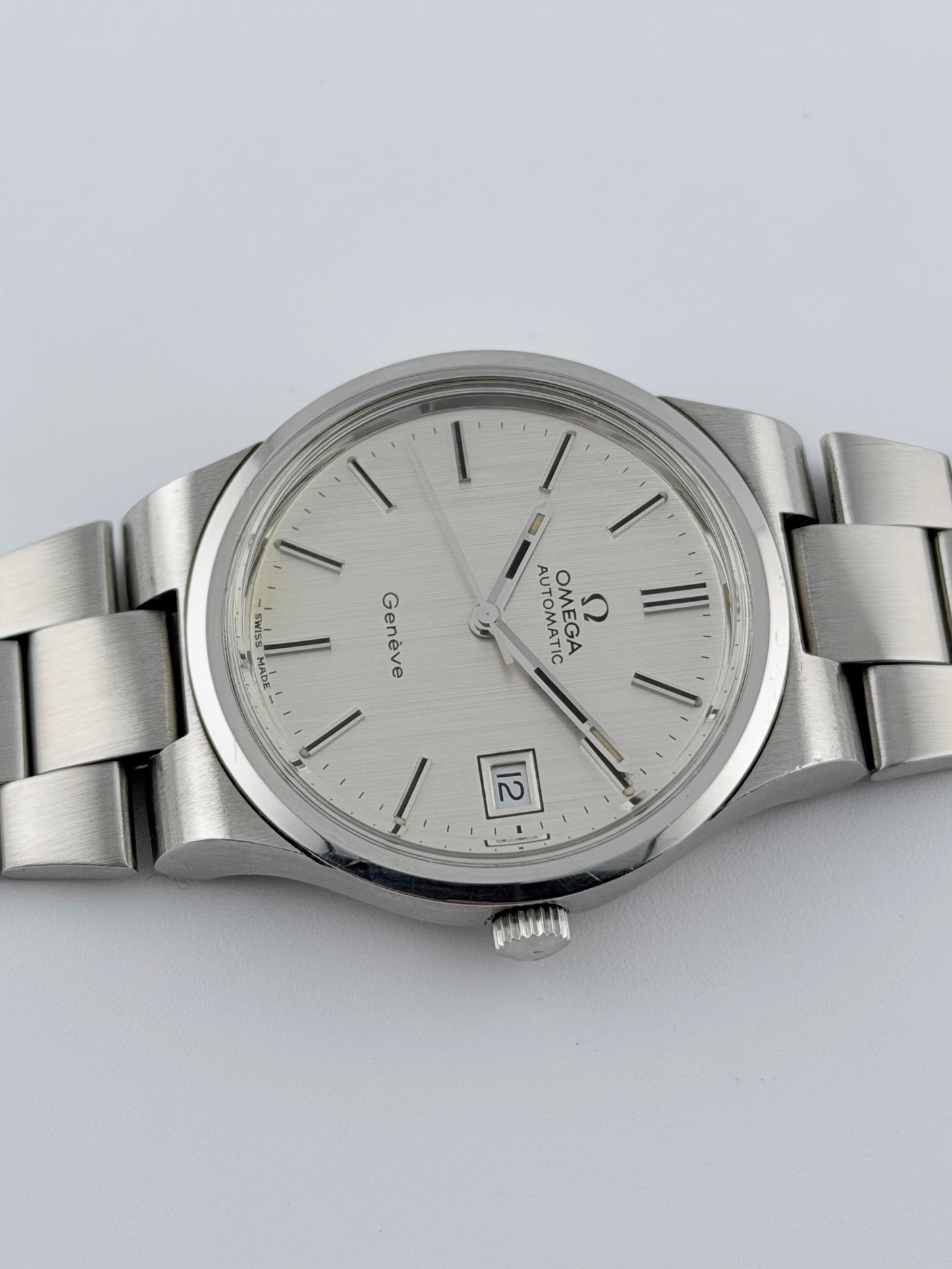 Omega Geneve Automatic Date 166.0173