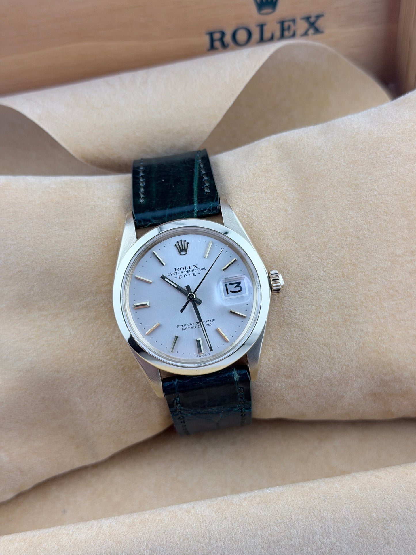 Rolex Oyster Perpetual Date Automatic - 1500/7 14ct Gold