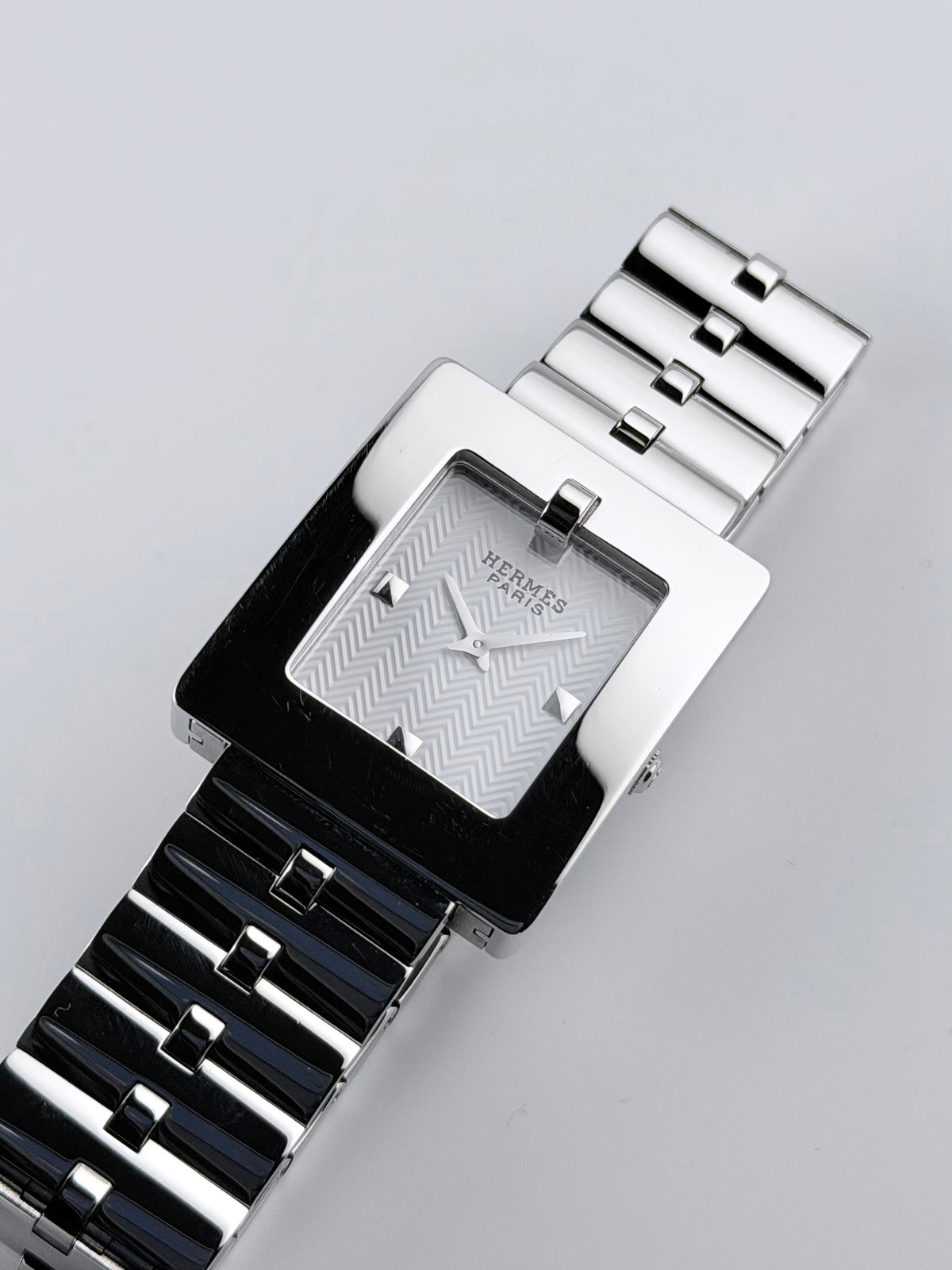 Hermes Paris Belt BE1.210 Large - White Chevron Dial - near mint - with Box/Booklet/Tag - Ladies