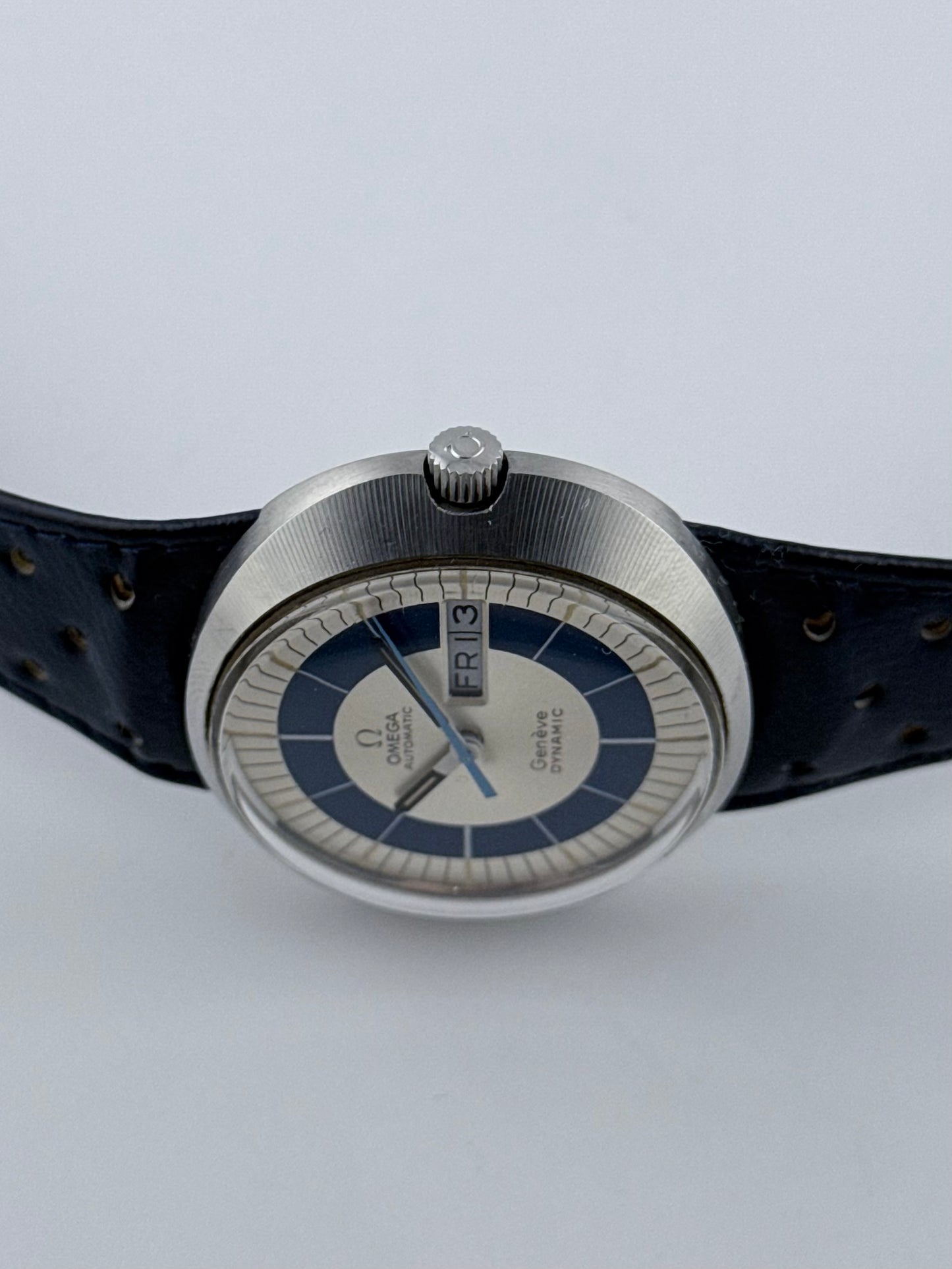 Omega Geneve Dynamic Automatic 166.039 - Near New Old Stock