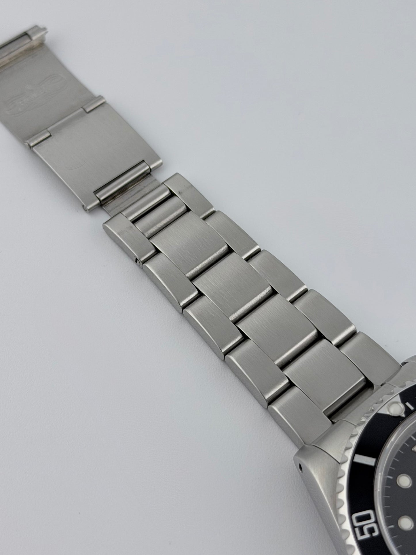 Rolex Oyster Perpetual Submariner Date - 16610 - Original Box