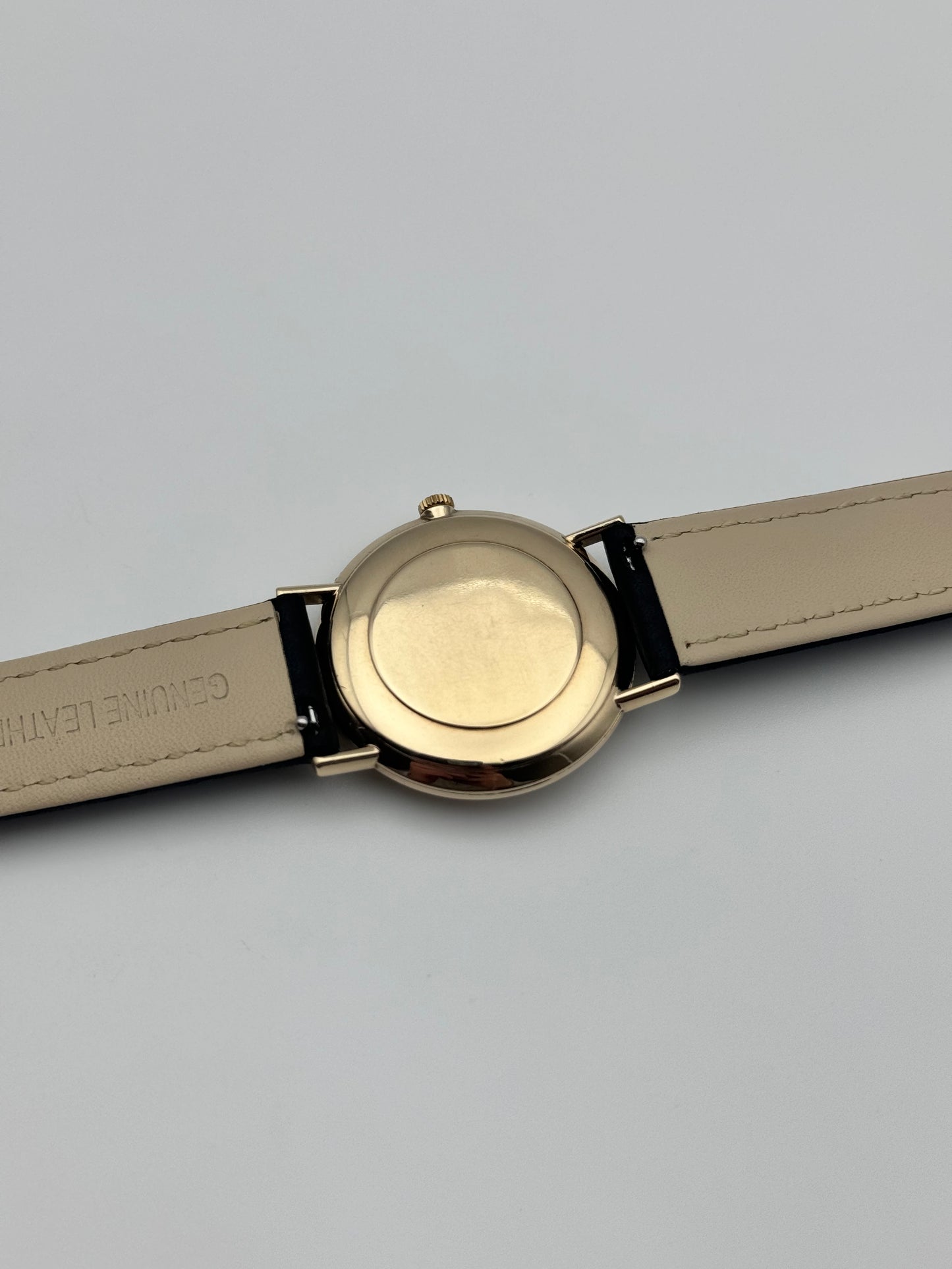 Omega Geneve Manual Wind  9ct Gold - 131.5016