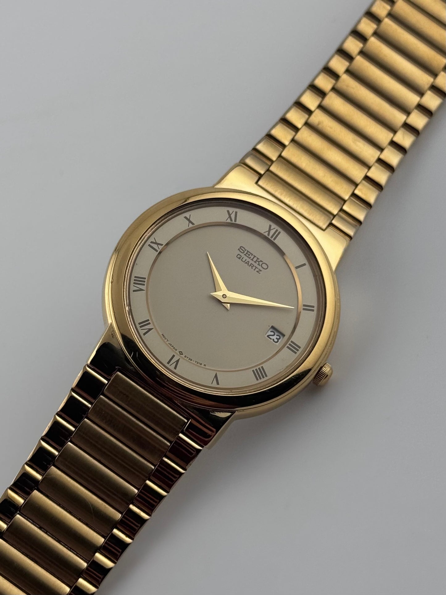 Seiko Quartz Date just - 5Y39-7140