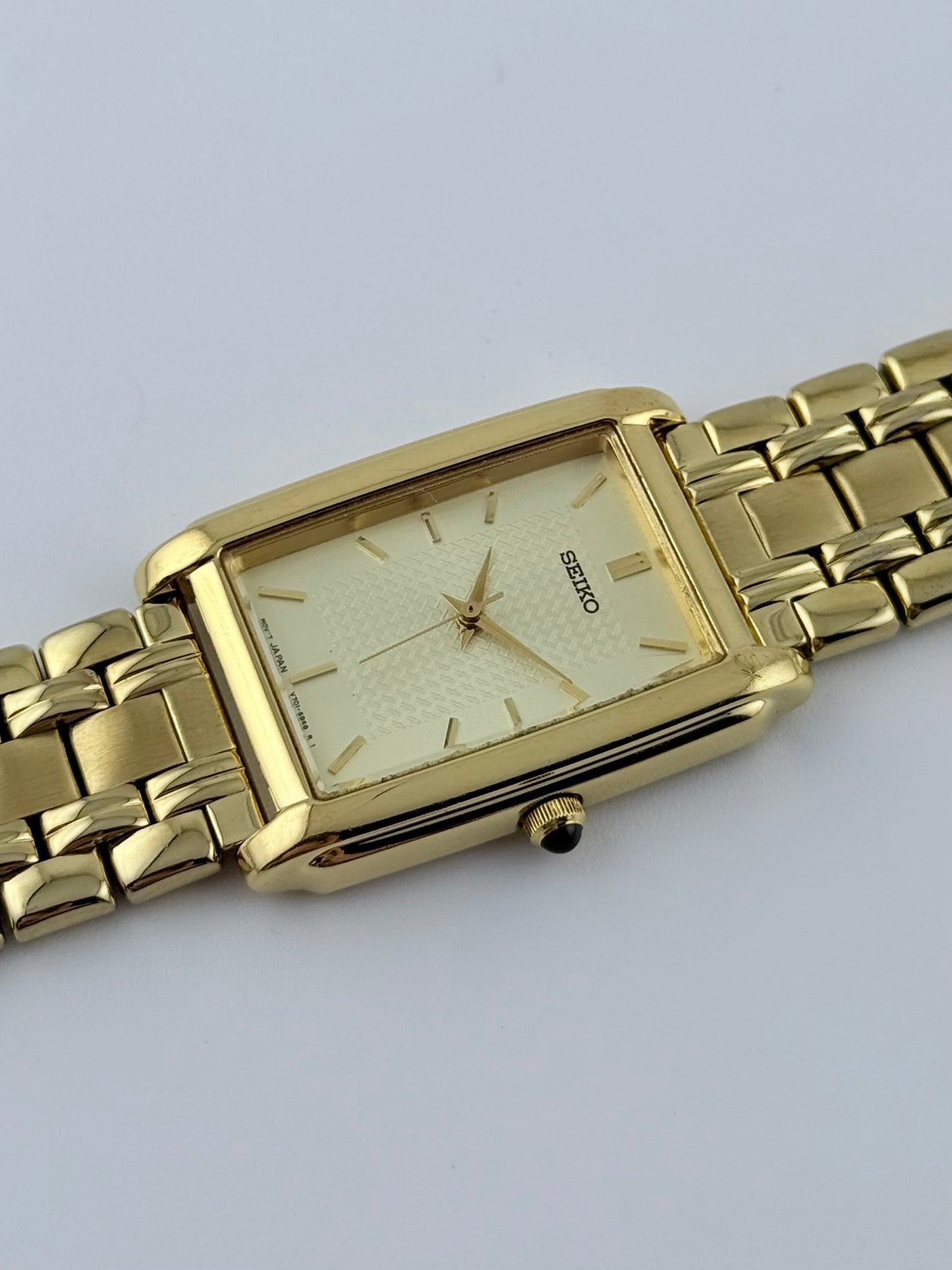 Seiko Tank Quartz - V701-5E49