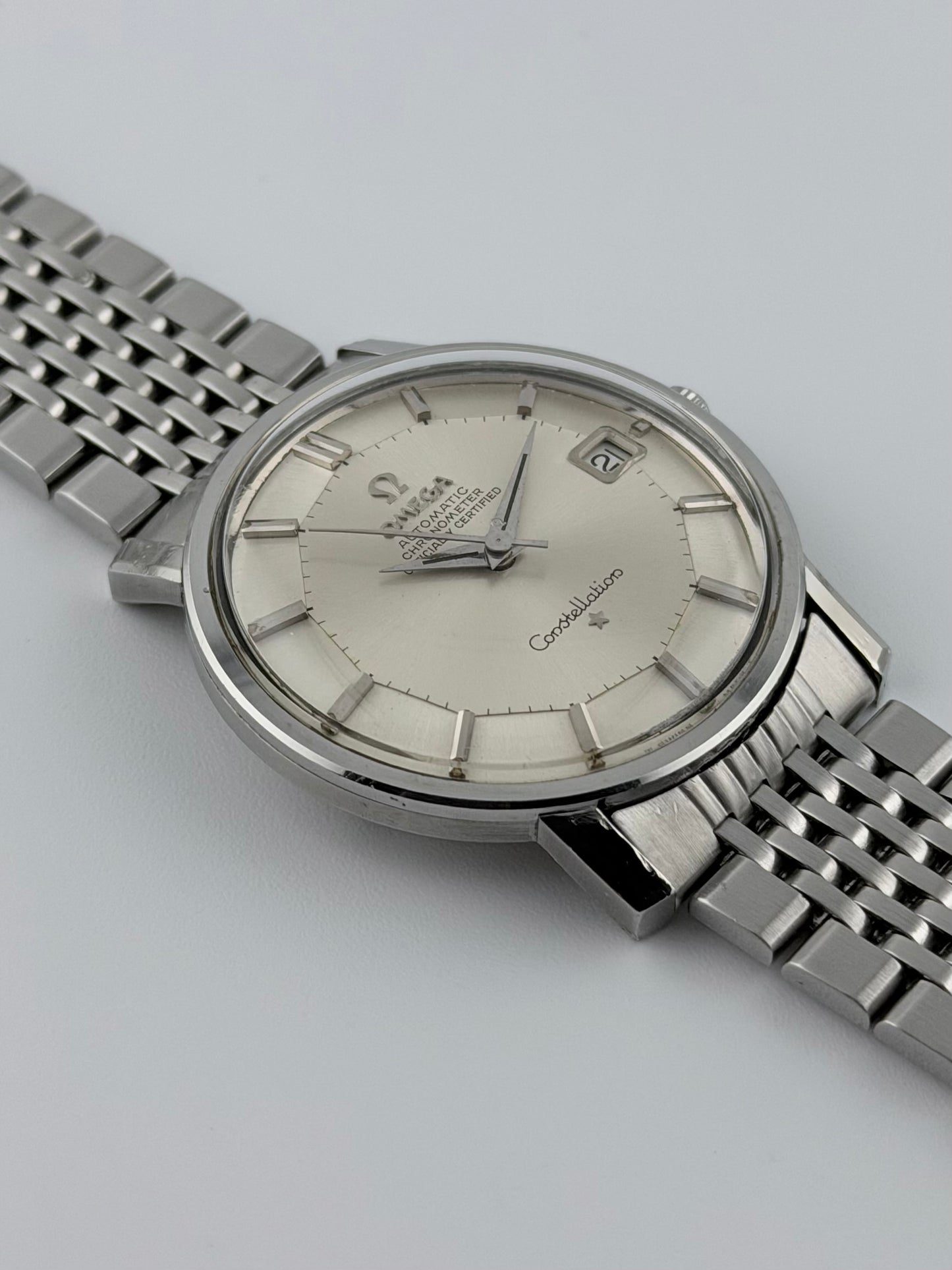Omega Constellation Automatic Chronometer Date  - Pie Pan - 168.010 Original Bracelet