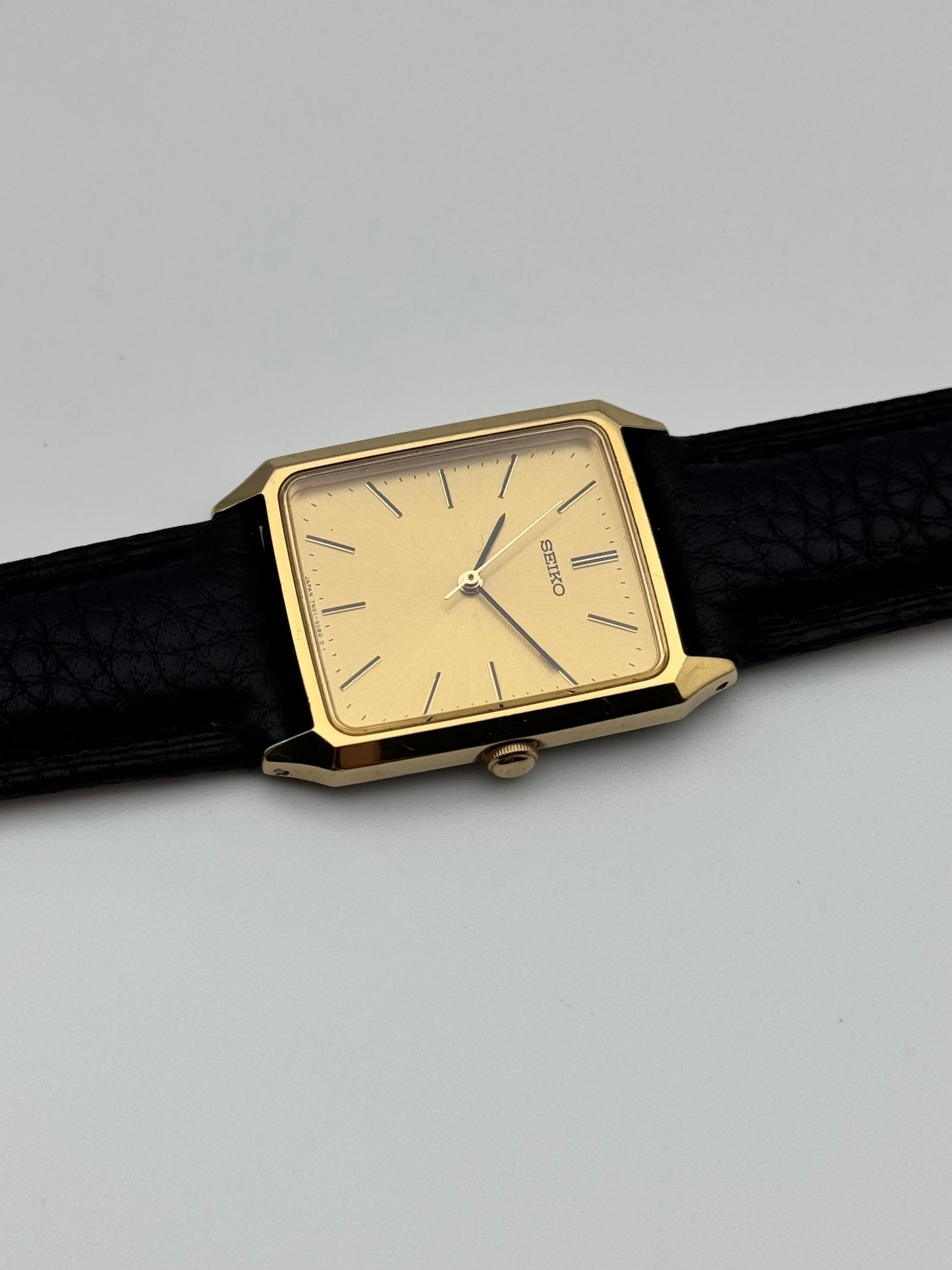 Seiko Tank Quartz 7N01-5060